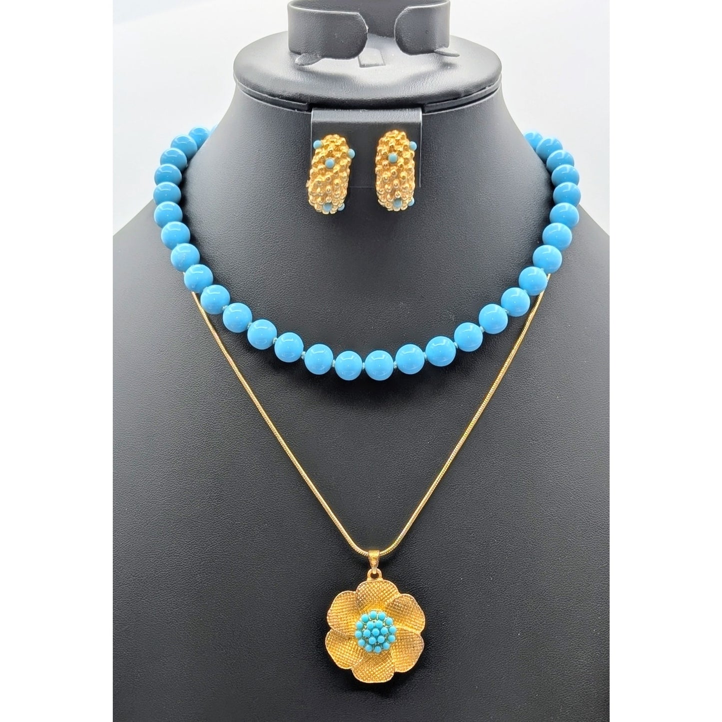 Three Piece Vintage to Modern Gold Tone & Turquoise Bead Jewelry Lot