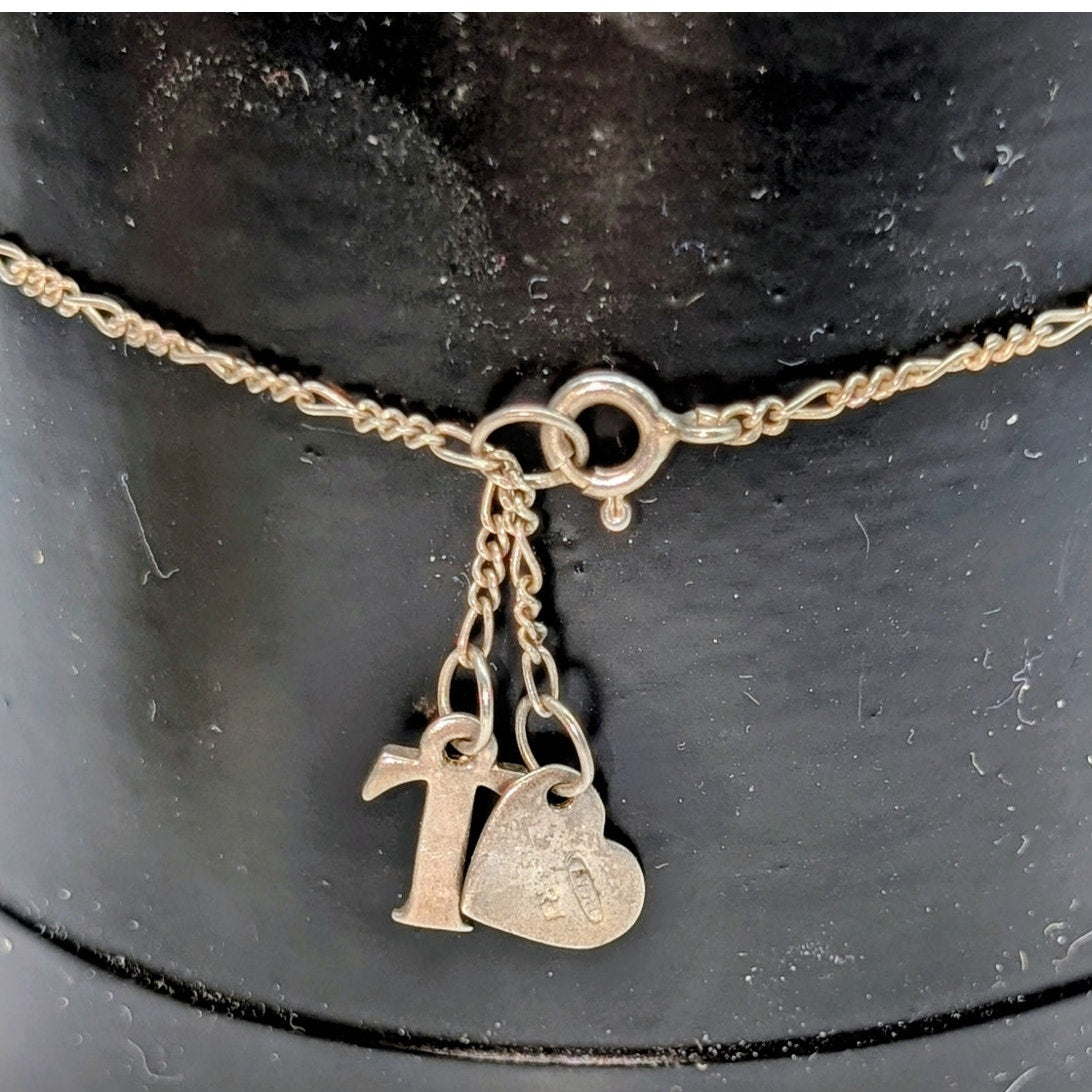 Vtg Dainty 925 Sterling Silver Figaro Chain Heart & Rhinestone 'T' Charm Anklet