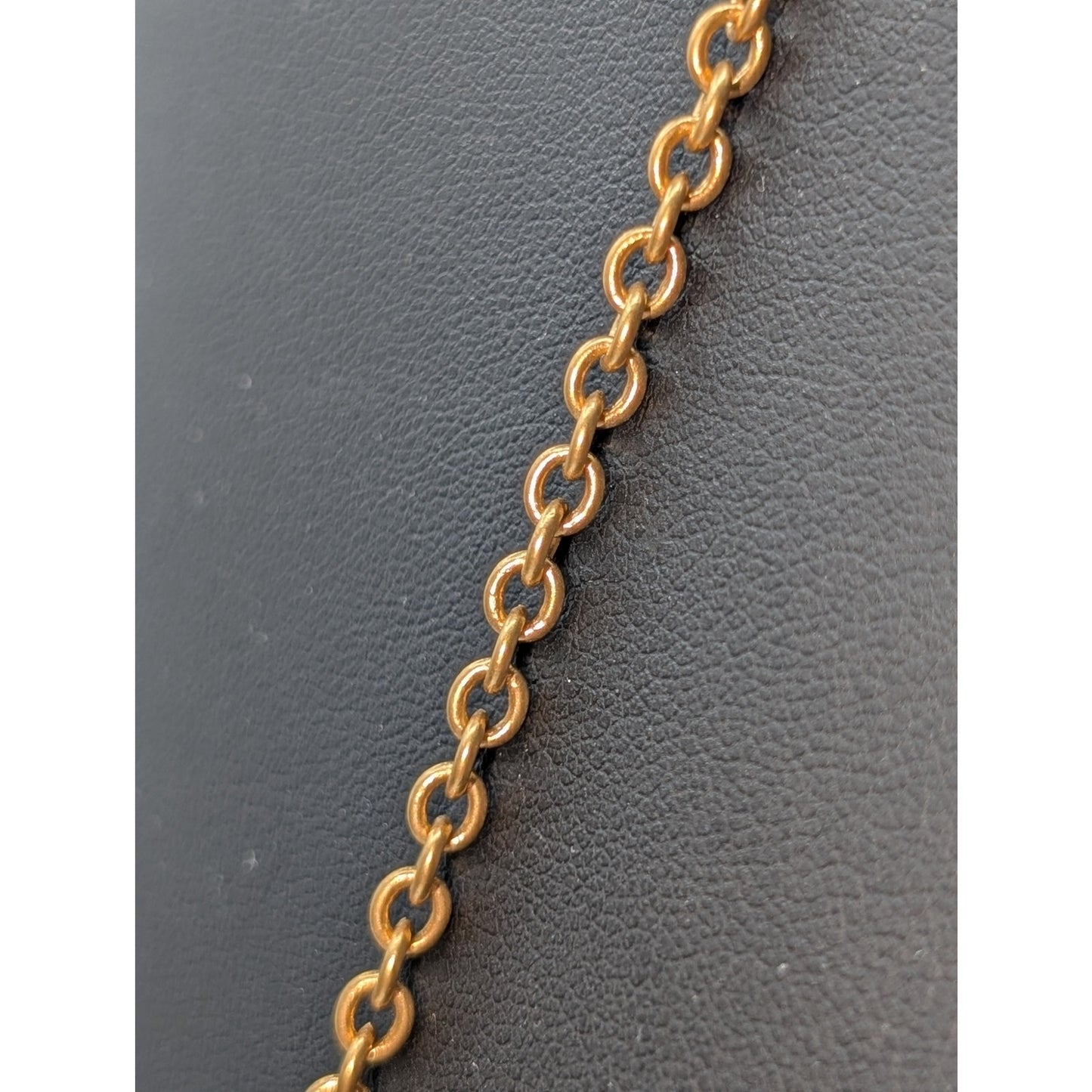 Vintage Avon 1980 Gold Tone Turtle Brooch/Pendant 28" Chain Necklace