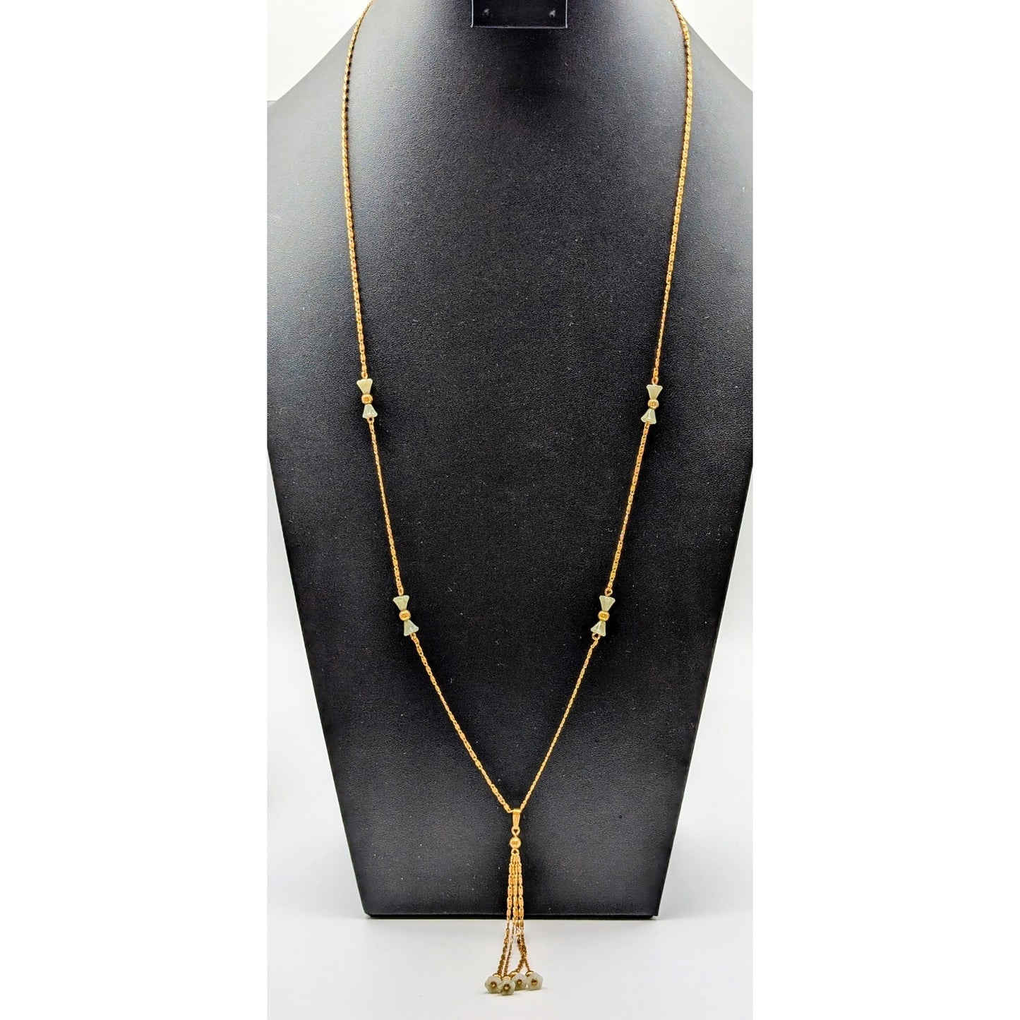 Vintage Sarah Coventry Green Glass Flower Gold Tone Chain Tassel Necklace