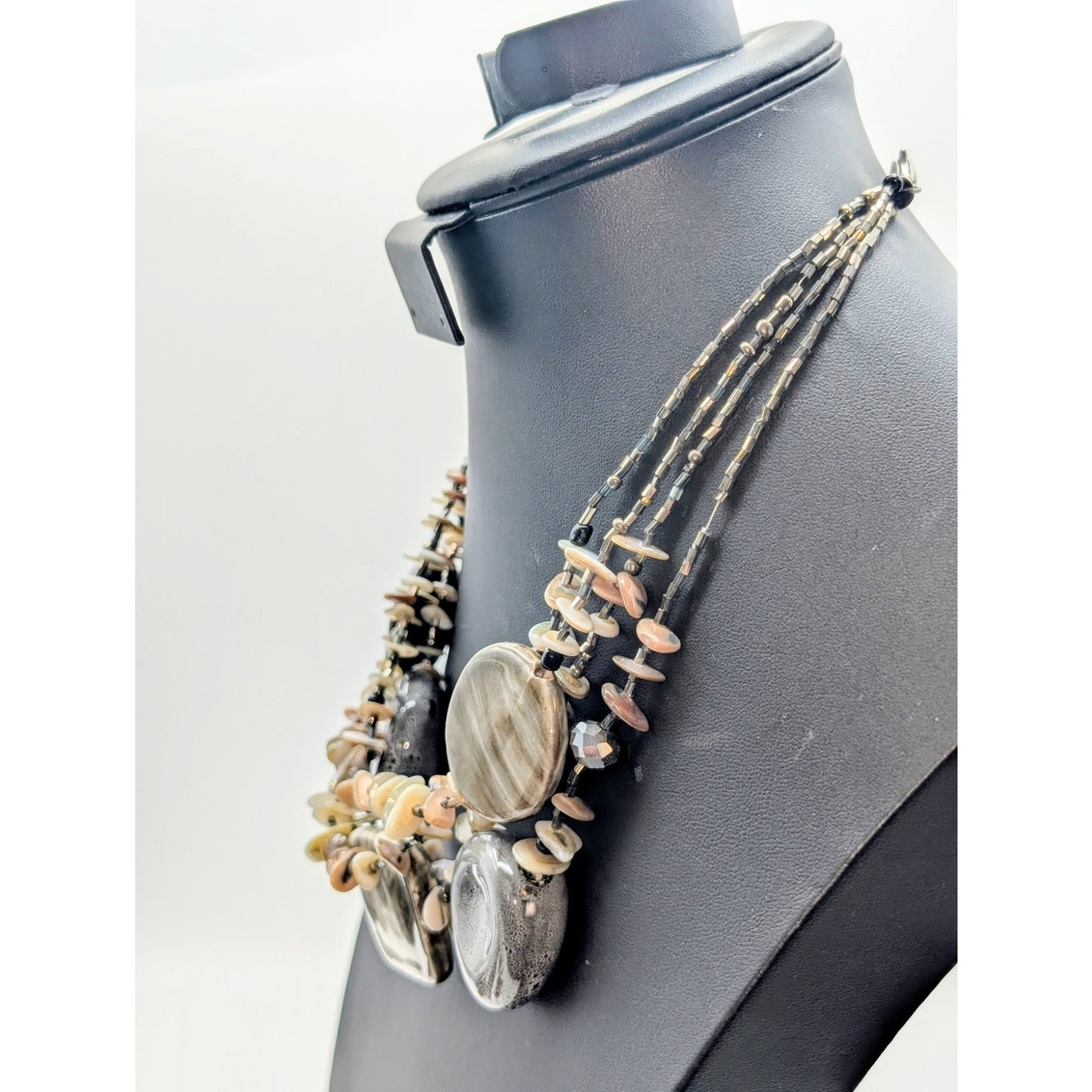 Cg Chunky Multi-Strand Ceramic Shell Bead 17.5"-20" Necklace