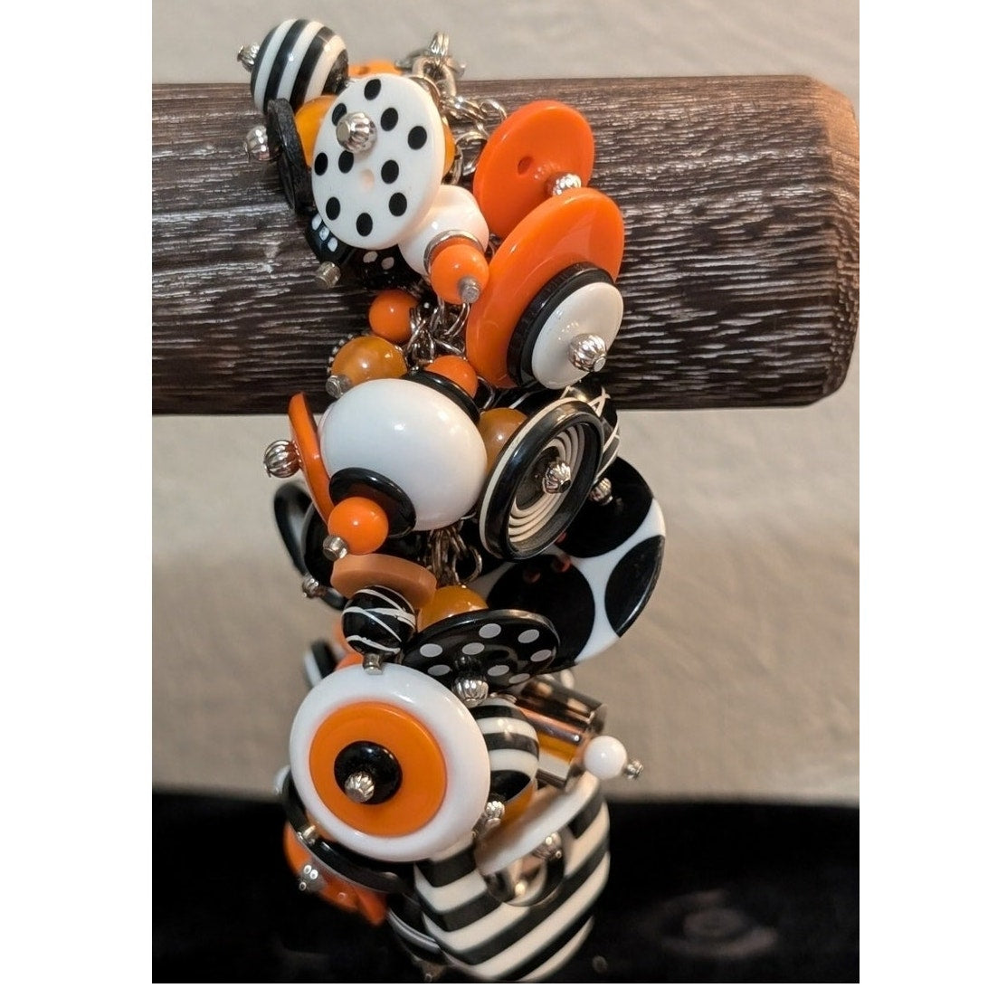 Vintage Artisan OOAK 90s Halloween Button Bead Pumpkin Charm Costume Bracelet