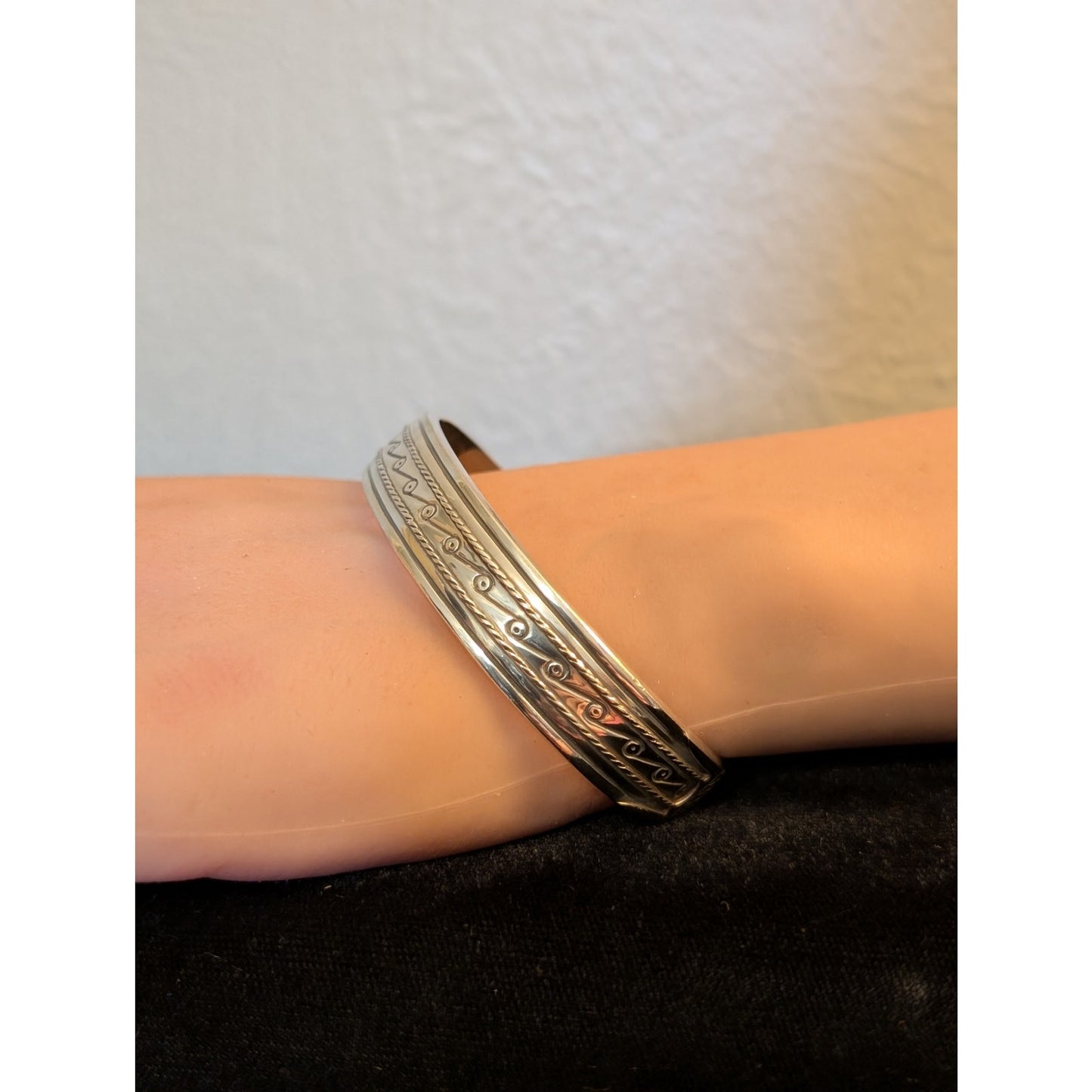 MMA BMCO 925 Sterling Silver Panther Ends Cuff Bracelet