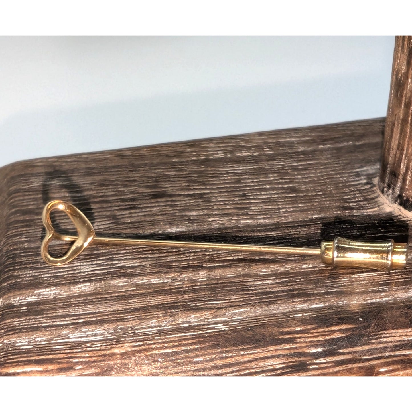 Marked 14K Gold Open Heart Stick Pin 1.2g