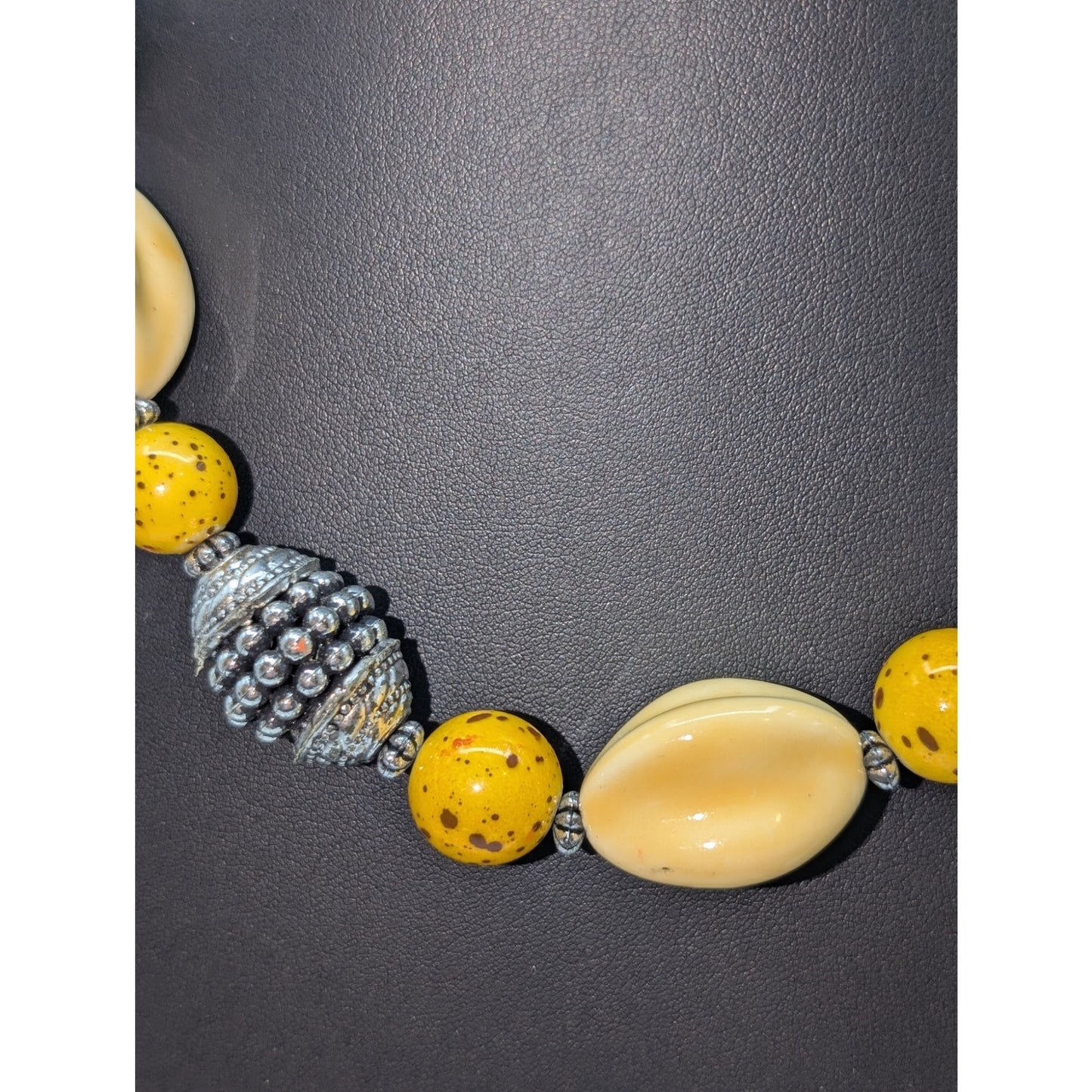 Fresh Spring/Summer Pale Yellow & Speckled Golden & Silver Bead 20"-23" Necklace