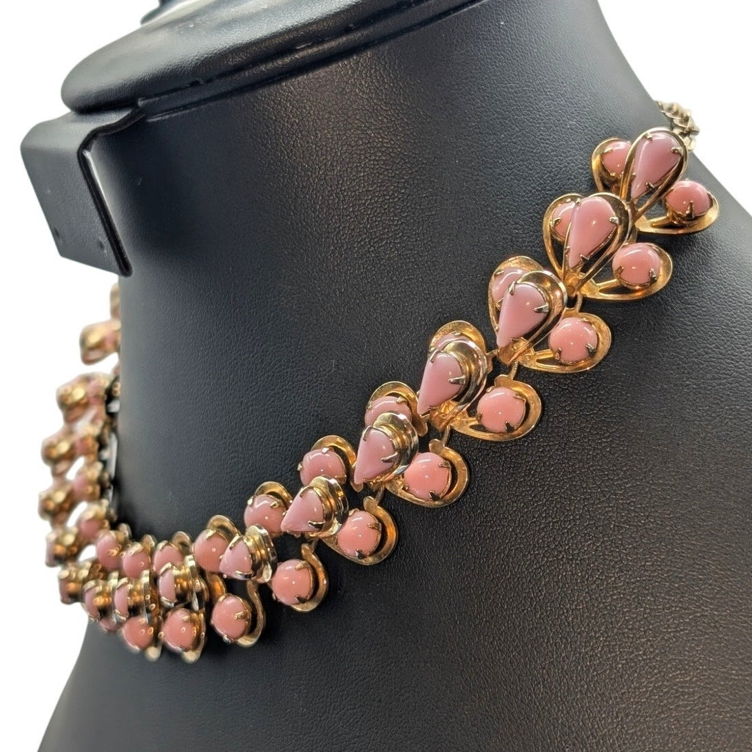 VTG Unsigned Pink 3D Layered Teardrop Gold Tone 13.5-16.5" Hook Clasp Necklace