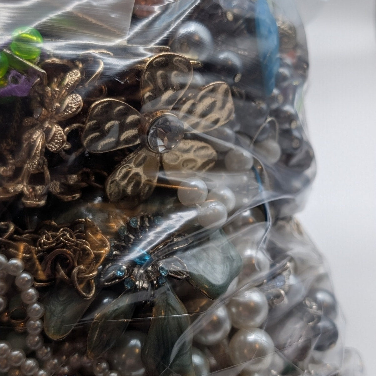 Jewelry Lot Zuri Repurpose Bag Over 4 Pounds Beads & Possible Wearable Pieces