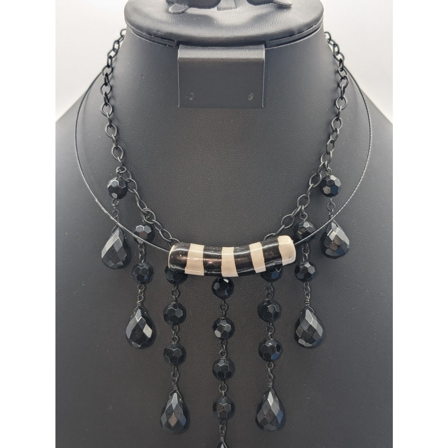 Mixed Lot of Black & White Jewelry--Two Necklaces & Four Bracelets -- Two Looks
