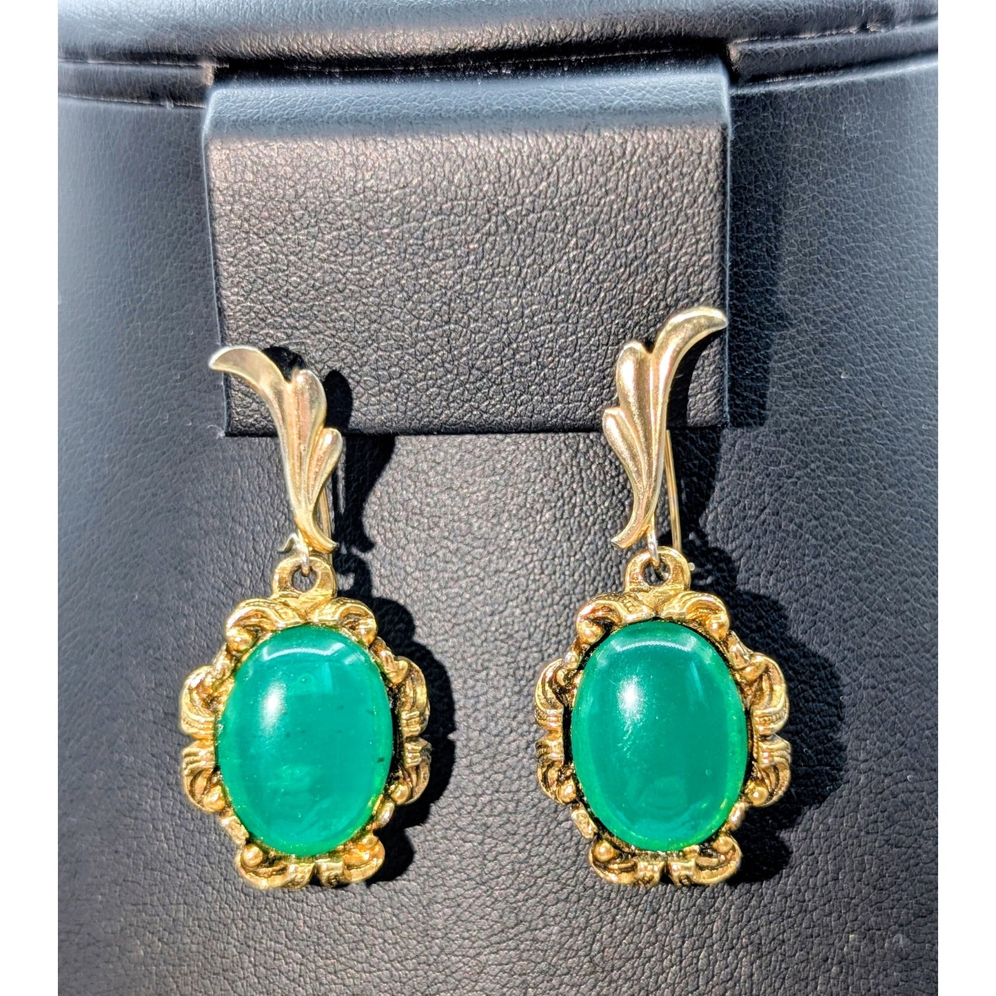 Vtg Signed Made in England Green Glass Faux Pearl Gold Tone Necklace Earring Set