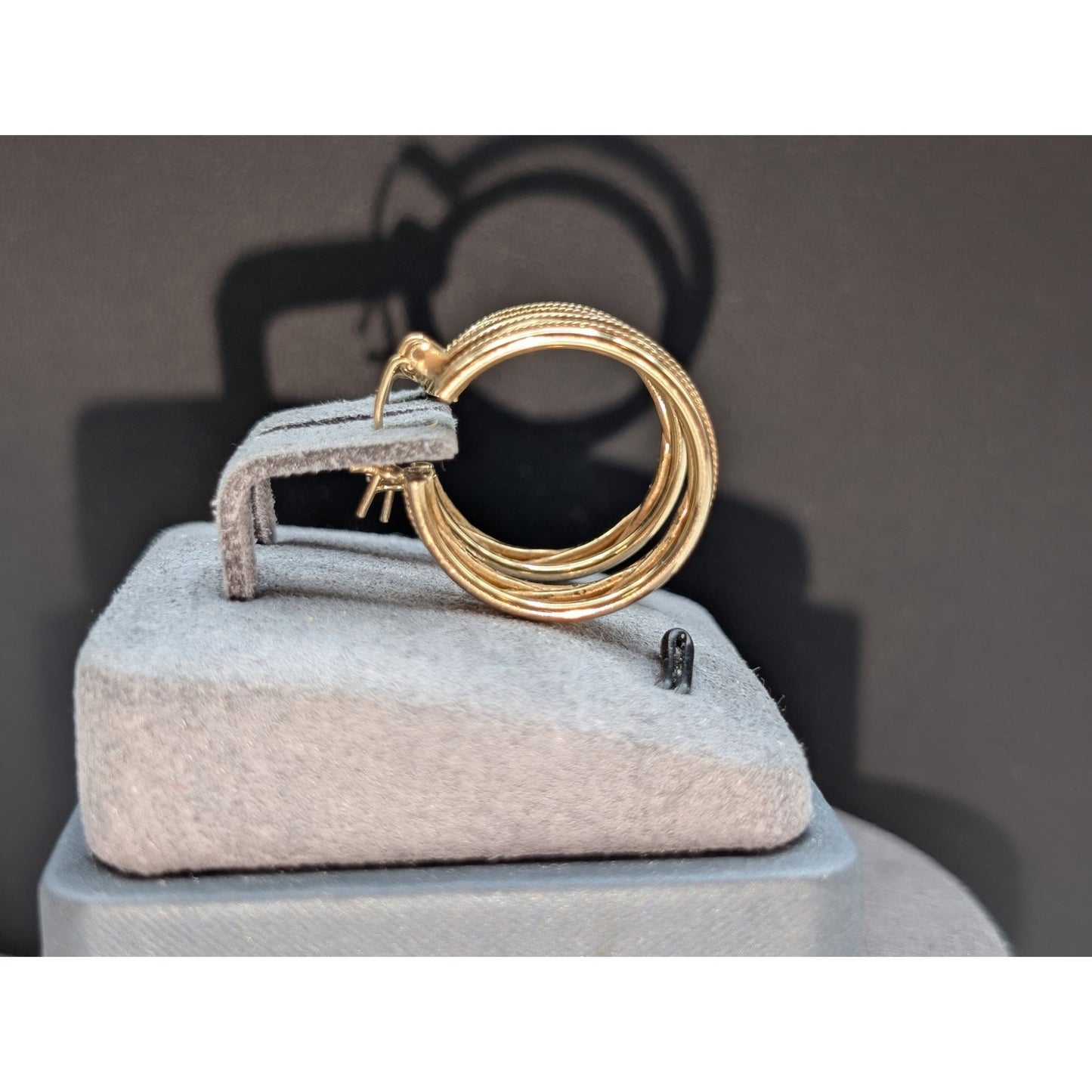 14K Yellow Gold Textured & Polished Hoop Earrings Approx. 4.66g