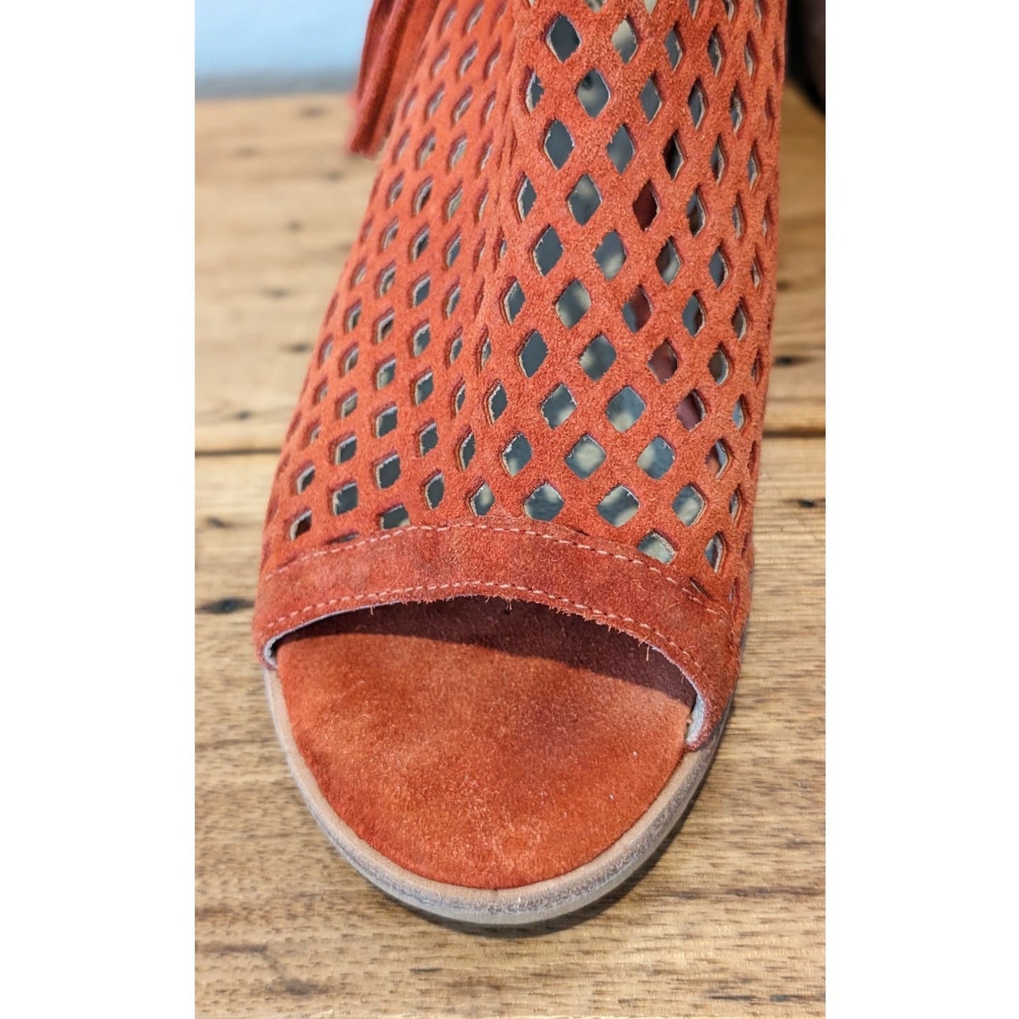 Matisse REVOLVE Indie Cutout Booties in Rust Suede with Tassel Womens Sz 9.5