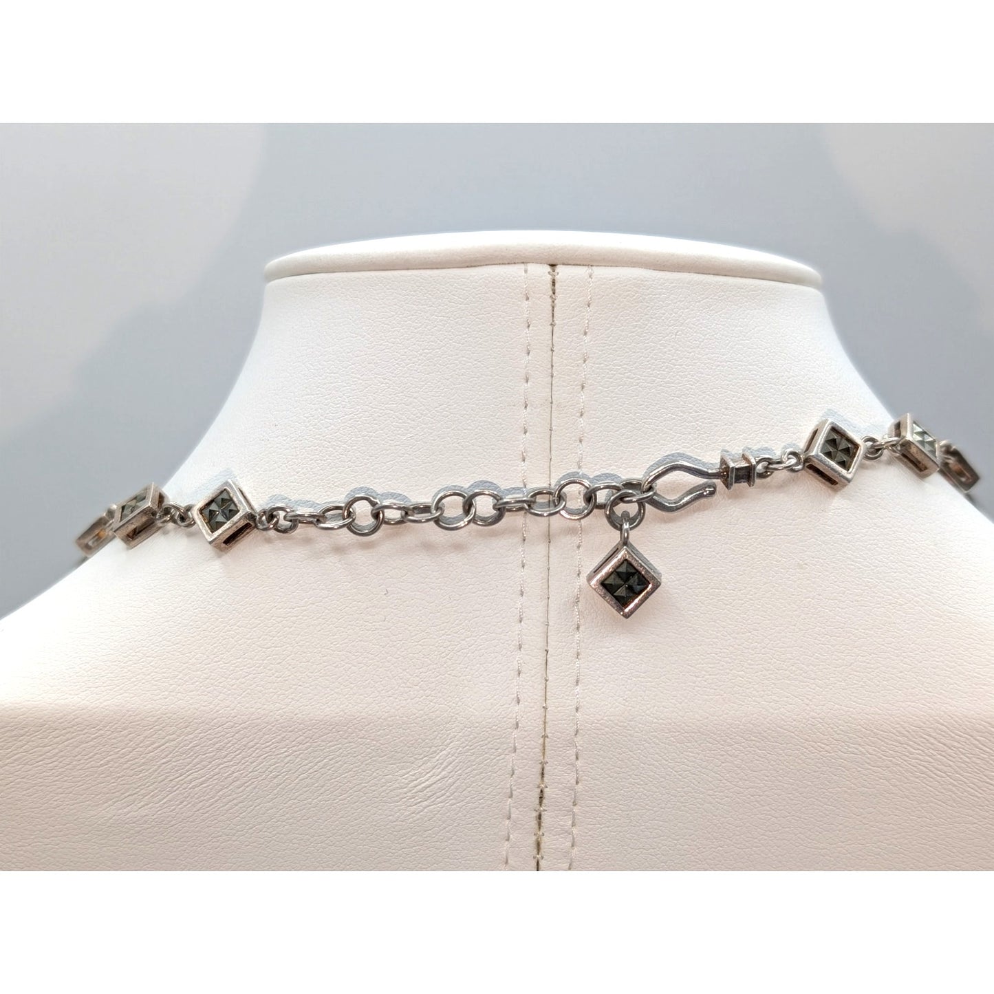 Vtg Unmarked Silver Tone Marcasite Chainmail Bib Hook Clasp 17"-18.25" Necklace
