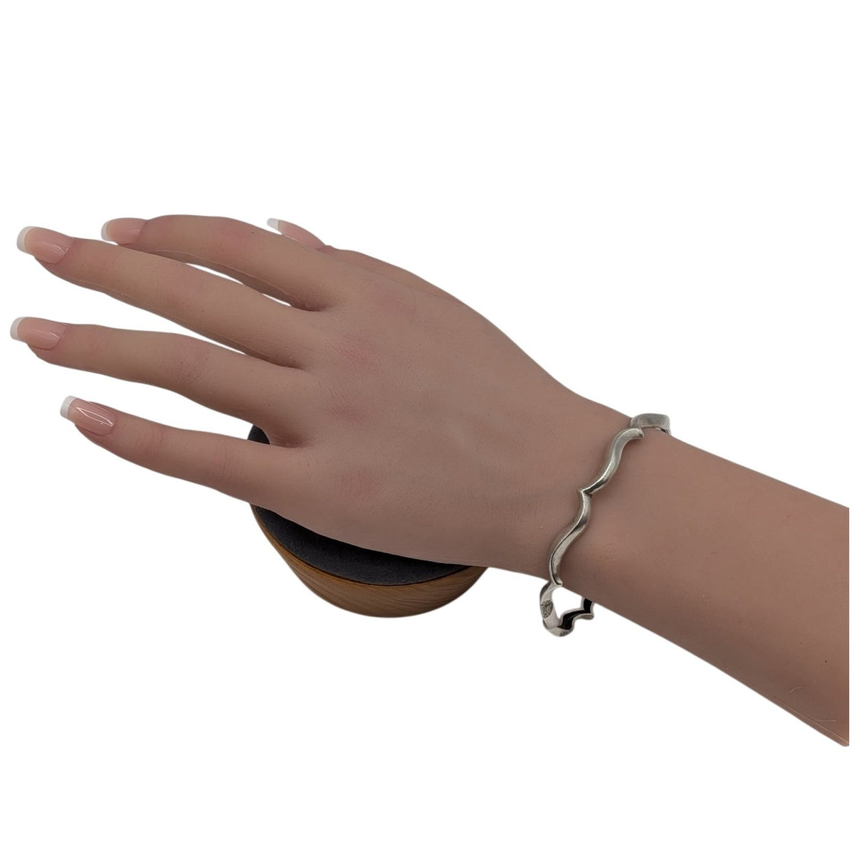Retired James Avery Sterling Silver Wave Scroll Bangle Bracelet