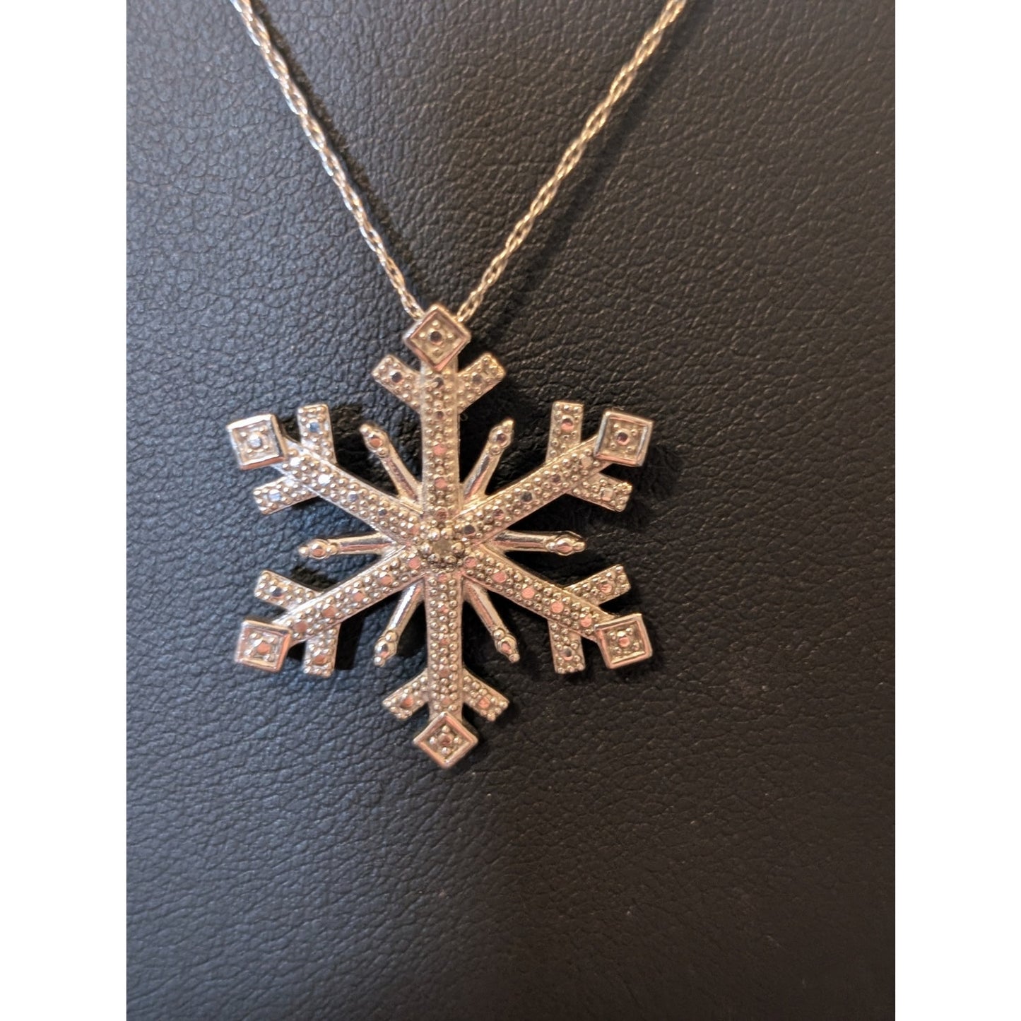 Marked OTC 925 Italy Sterling Silver Snowflake Pendant 19" Necklace