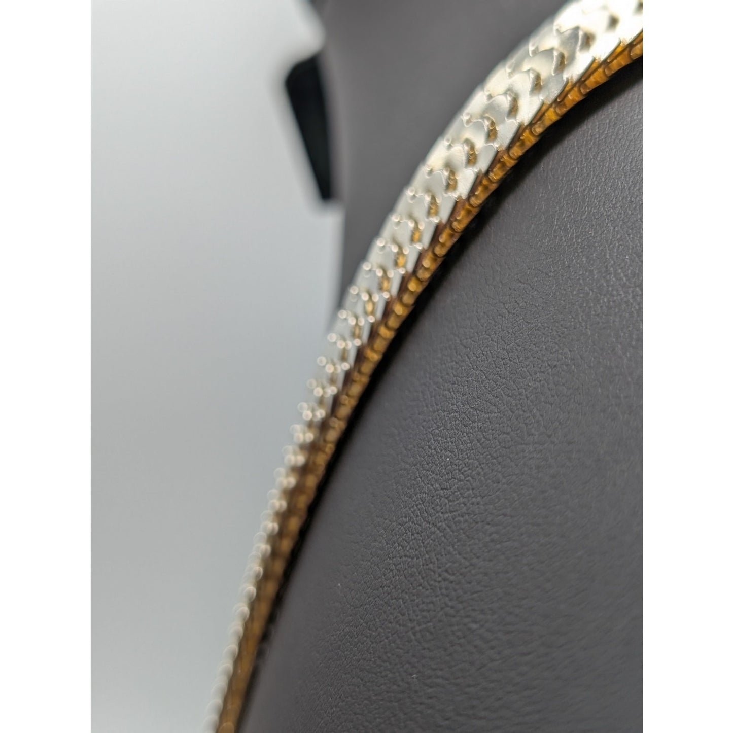 Vtg Marked Korea Silver Tone 'Fish Scale' Flexible 24" Fold Over Clasp Necklace