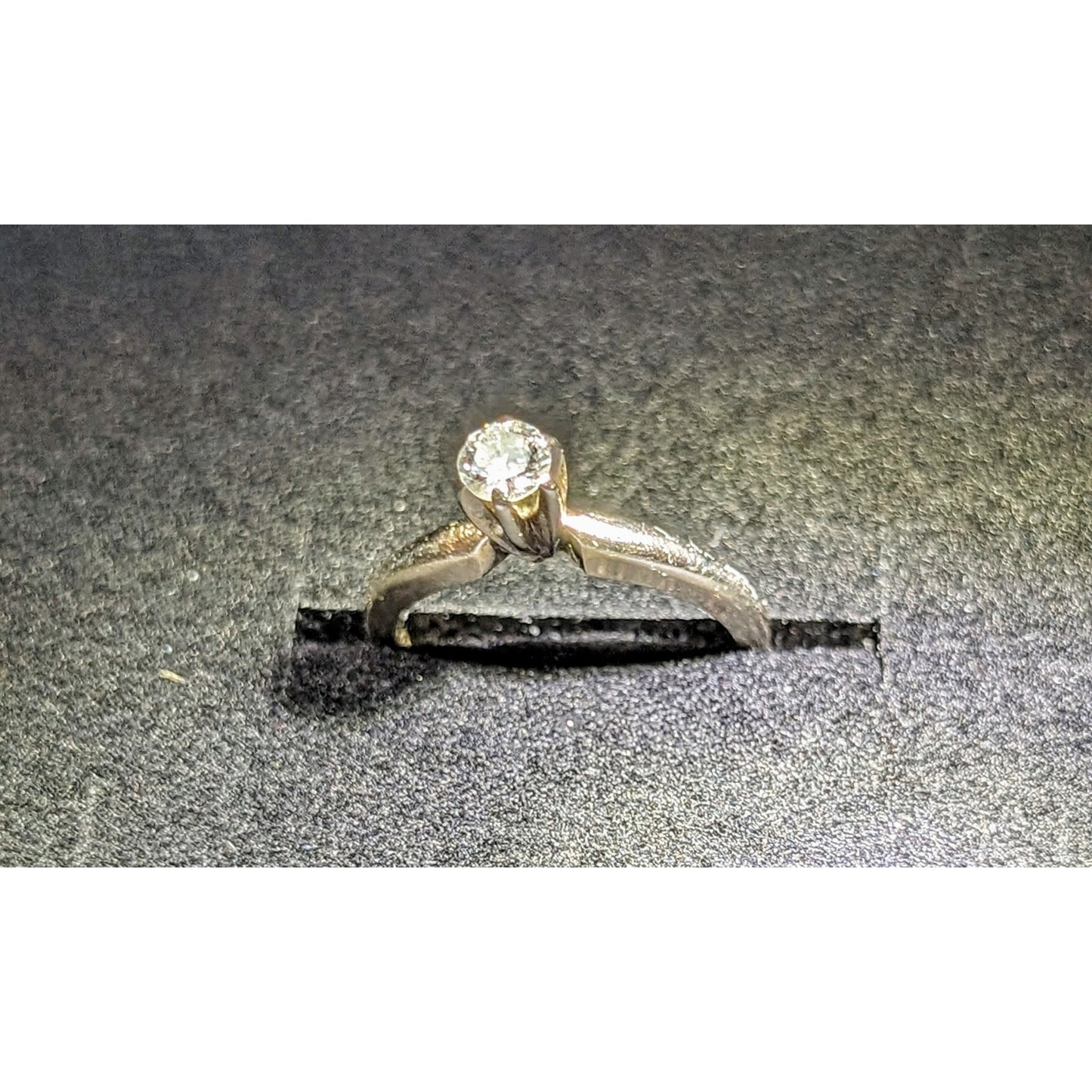 14k Yellow Gold Diamond Engagement/Promise Ring Size 3.5