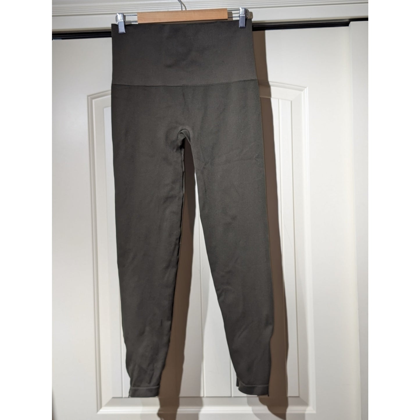 SPANX Ankle Zip Olive Green Seamless Leggings Size 2X