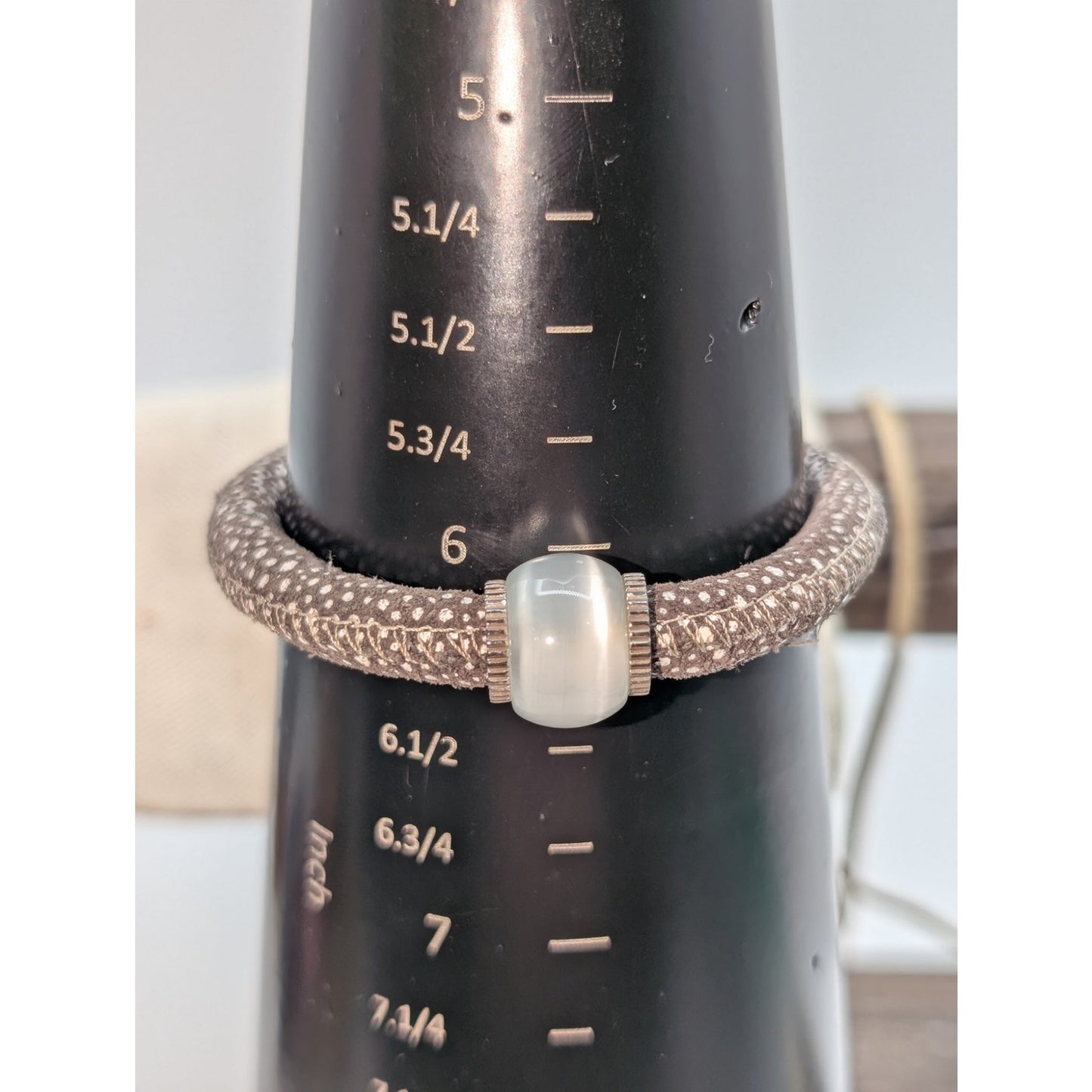 Brighton Woodstock Brown & White Speckled Cat's Eye Bead Magnetic Clasp Bracelet