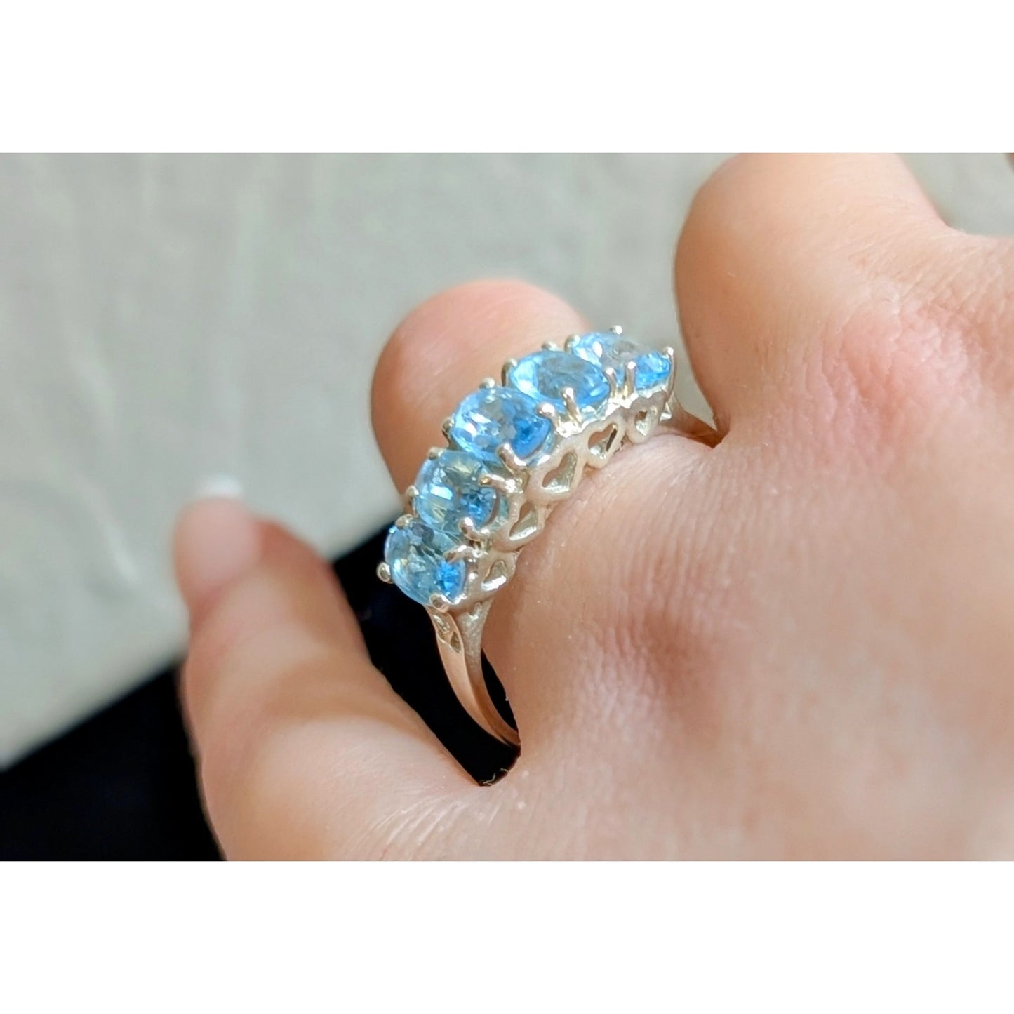 Vintage Five Blue Topaz Heart Shank 925 Sterling Silver Ring Size 9