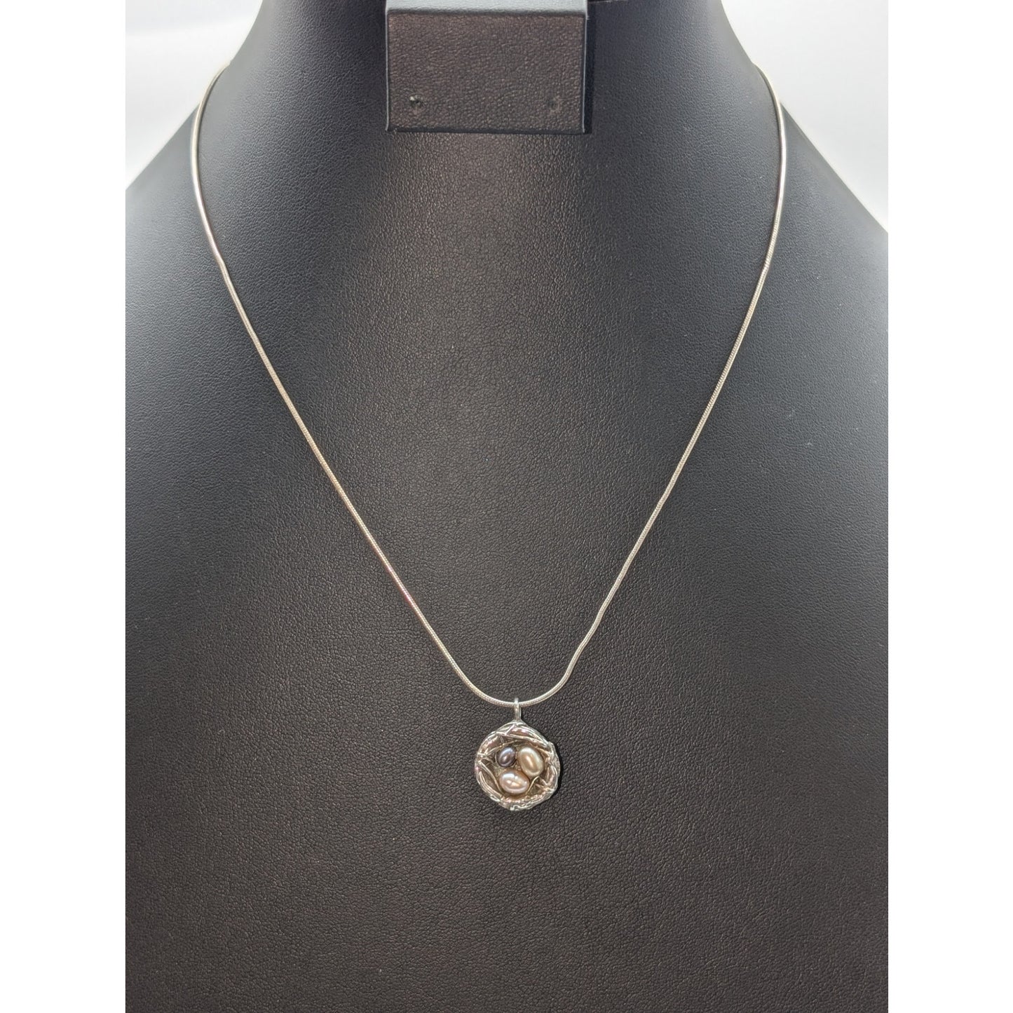 Vintage 925 Sterling Silver Bird's Next Pearl Eggs Pendant Snake Chain Necklace