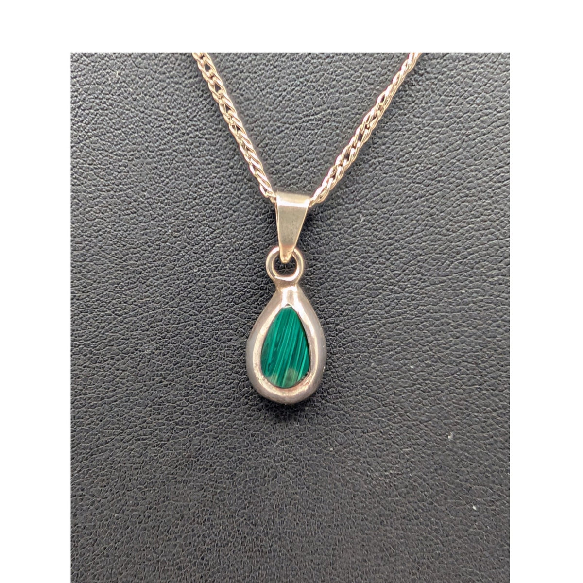 Vintage 925 Sterling Silver Malachite Teardrop Pendant 20" Chain Necklace