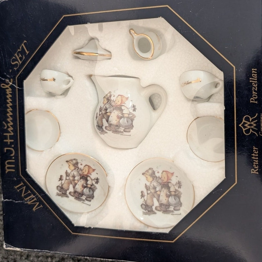 Vtg Hummel Mini Tea Set for 2 Reutter Porzellan Made in Germany Set Original Box