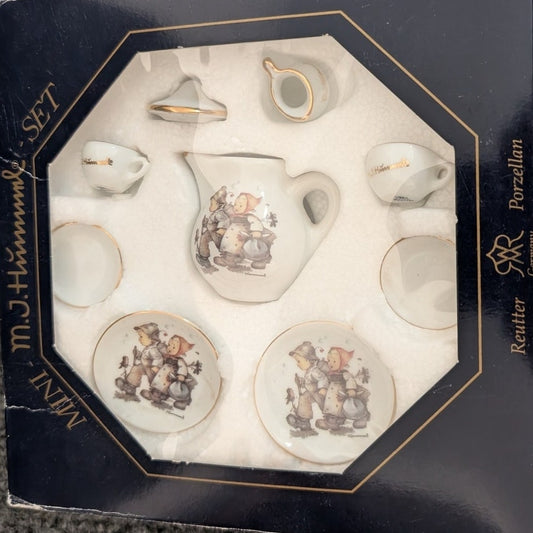 Vtg Hummel Mini Tea Set for 2 Reutter Porzellan Made in Germany Set Original Box