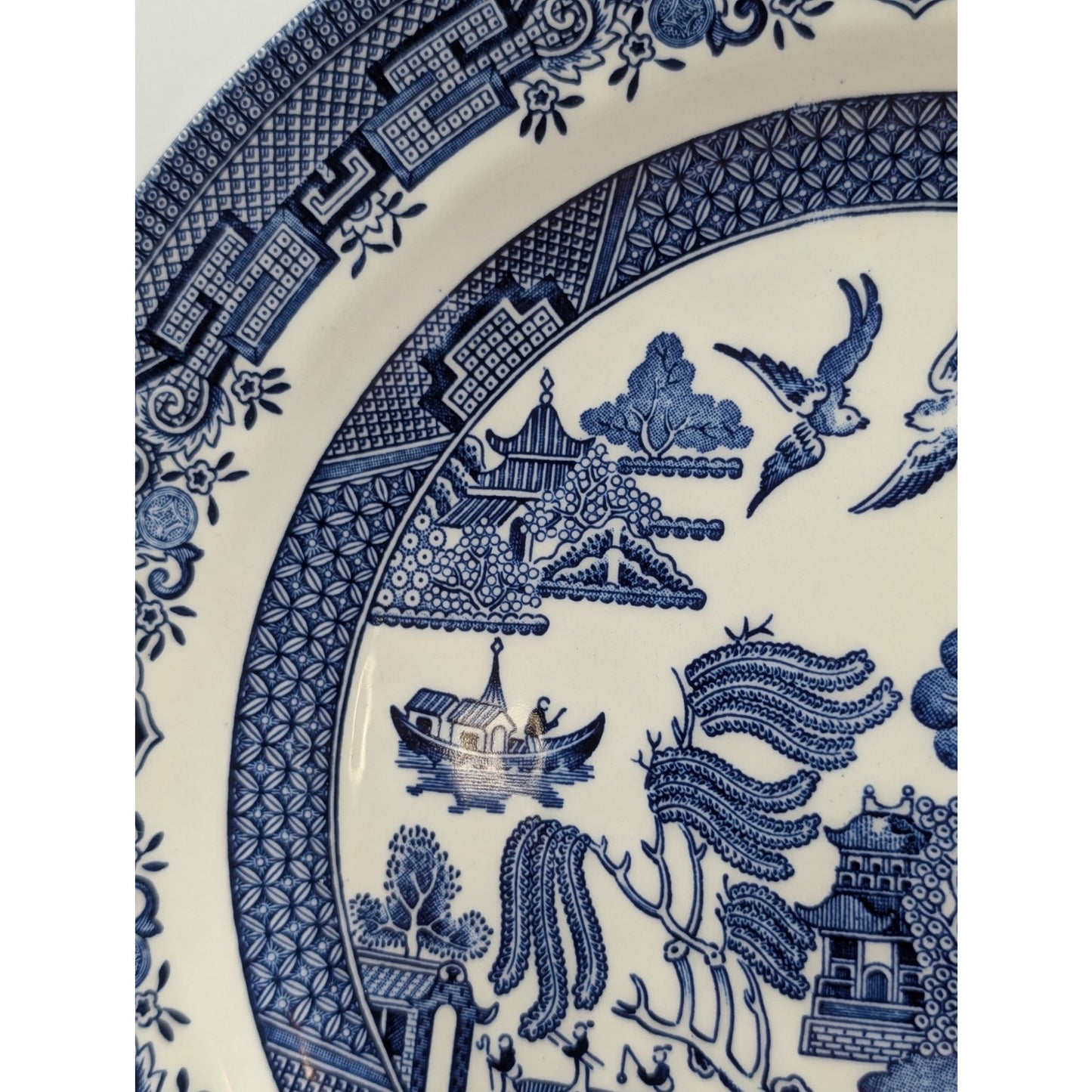 Staffordshire Churchill Blue Willow Made in England 10" Dinner Plate
