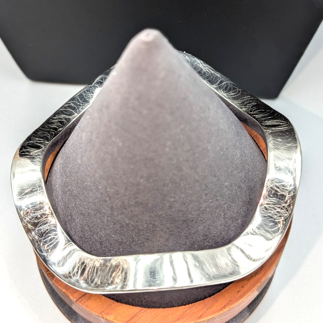 925 Italy Sterling Silver Paola Valentini Modernist Loopy Design Bangle Bracelet