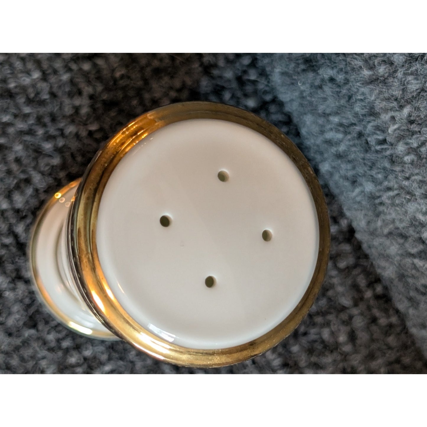 Noritake Xavier Gold Salt & Pepper Shaker Bone China Set