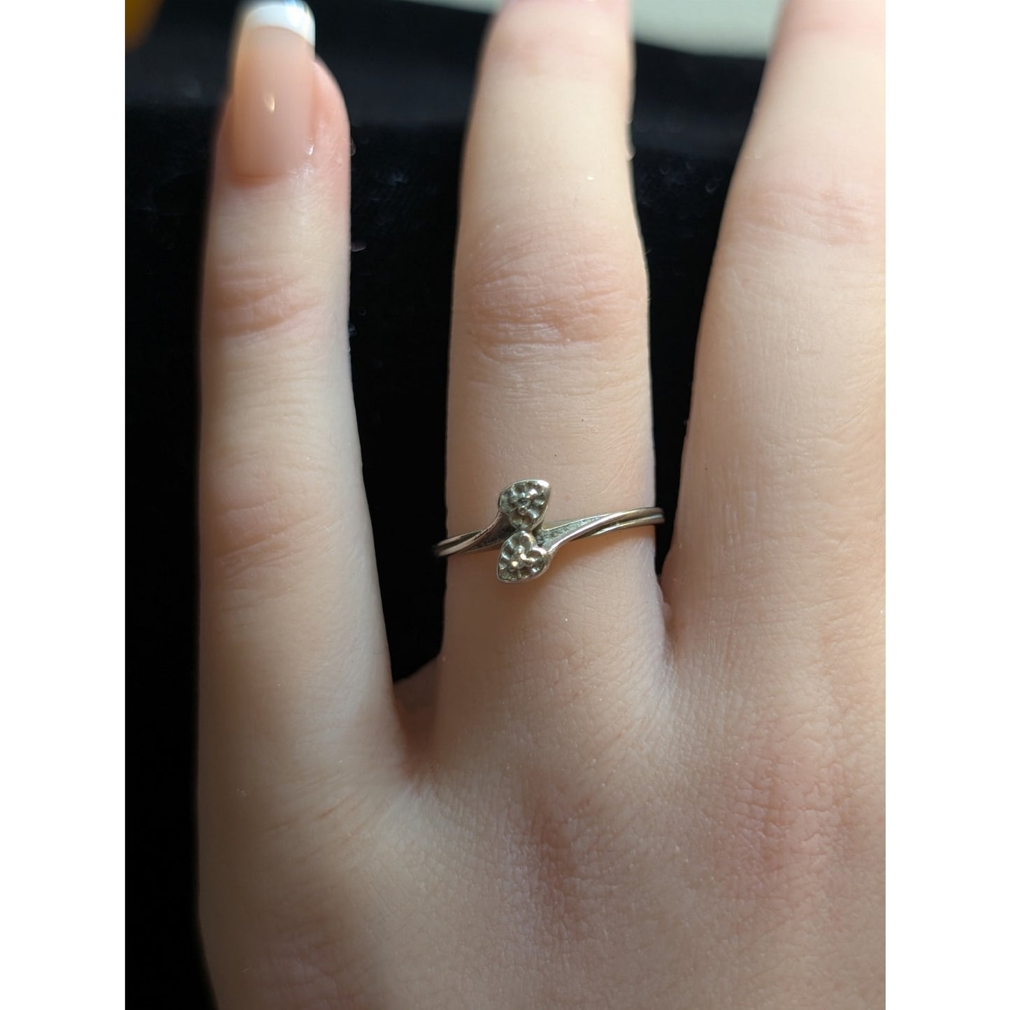 Vintage 10-14K Gold Genuine Diamond Double Heart Crisscross Ring Size 6.5
