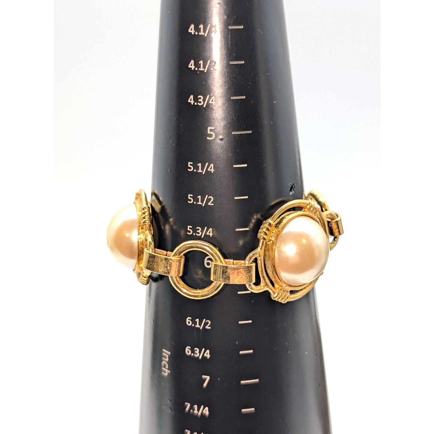 Vintage Three Large Mabe Faux Pearl Gold Tone Fold Over Clasp Chain Bracelet