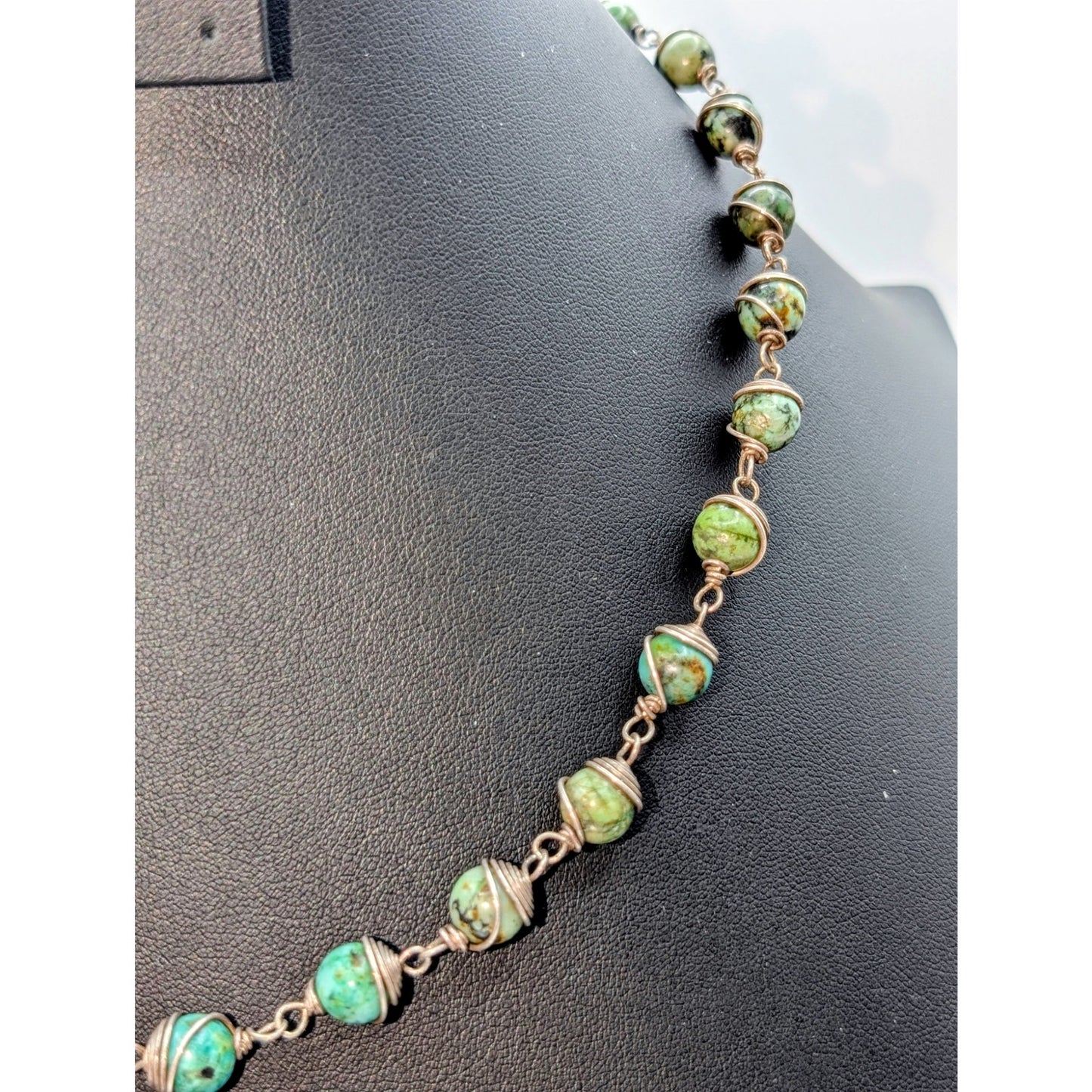 Vintage Blue/Green Stone Caged Wire Bead Wire Hook Clasp 19.5" Necklace