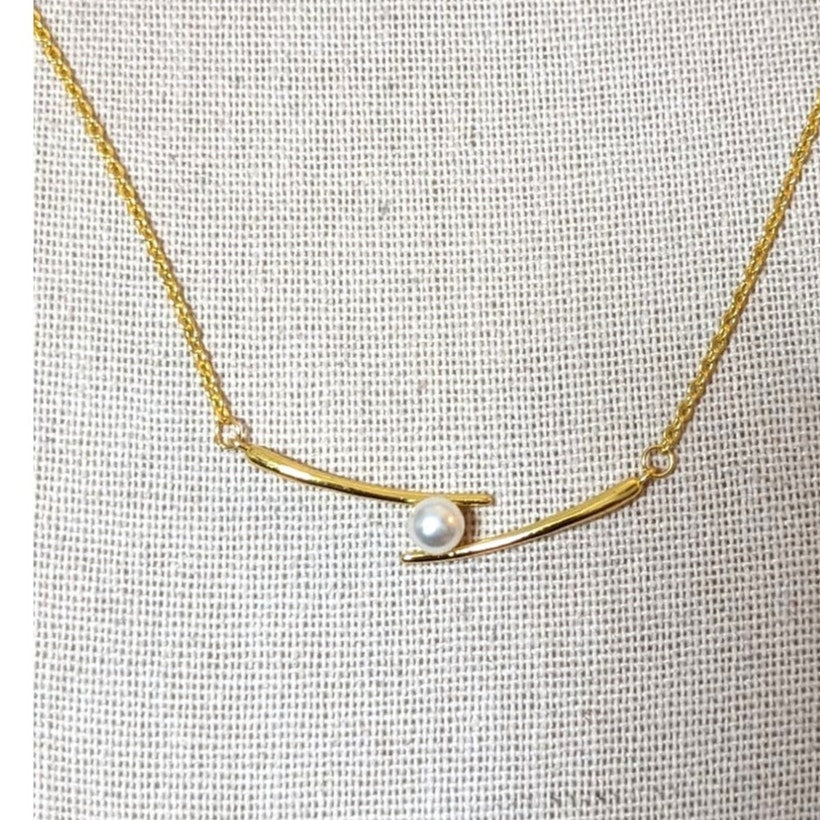 Floating French Faux Pearl Marked Gold Tone Necklace