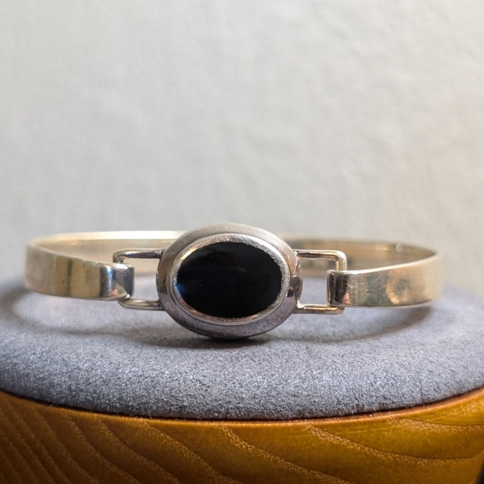 Vintage 925 Sterling Silver Black Inlaid Onyx Hook Bangle Bracelet