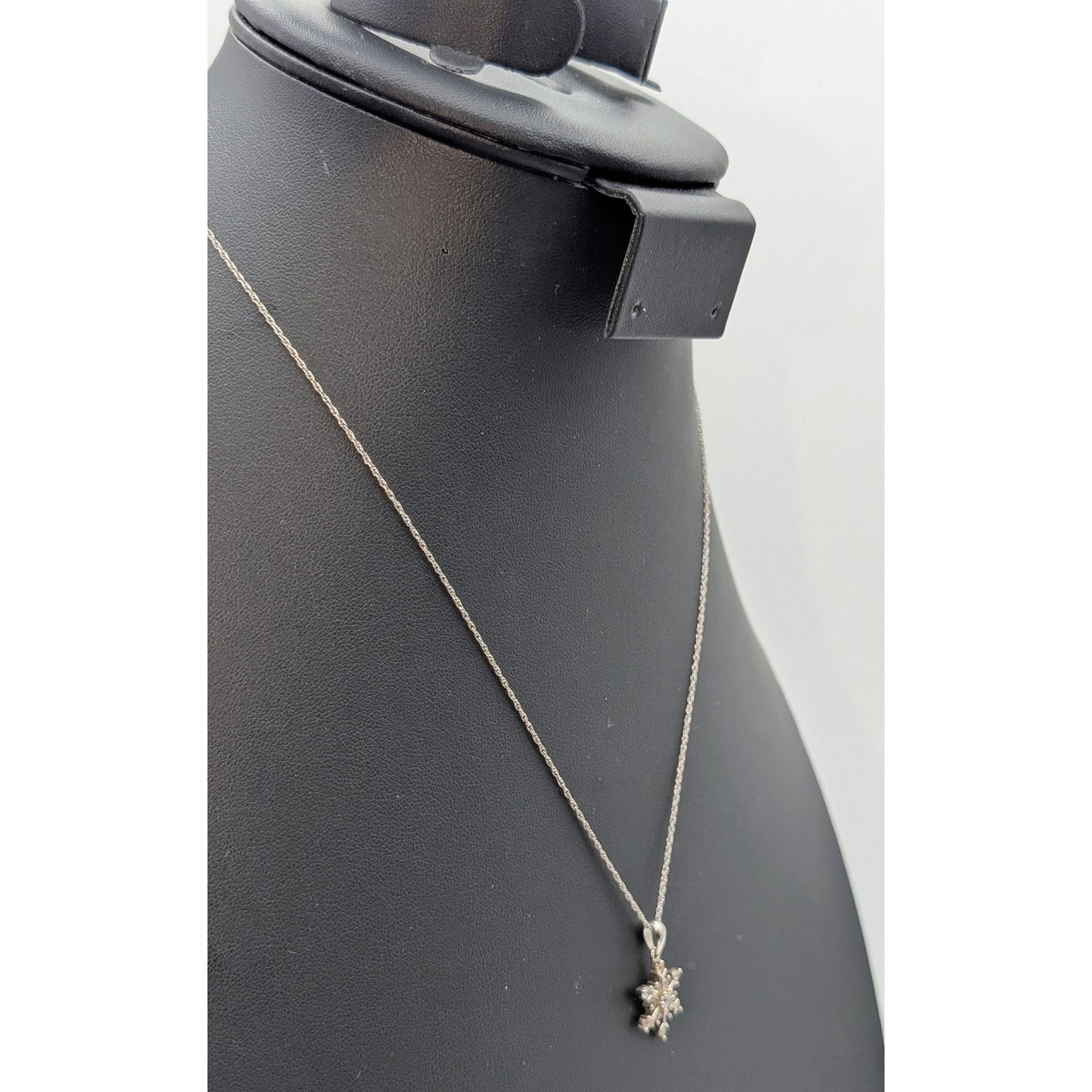 925 Sterling Silver CZ Snowflake Pendant 18" Chain Necklace