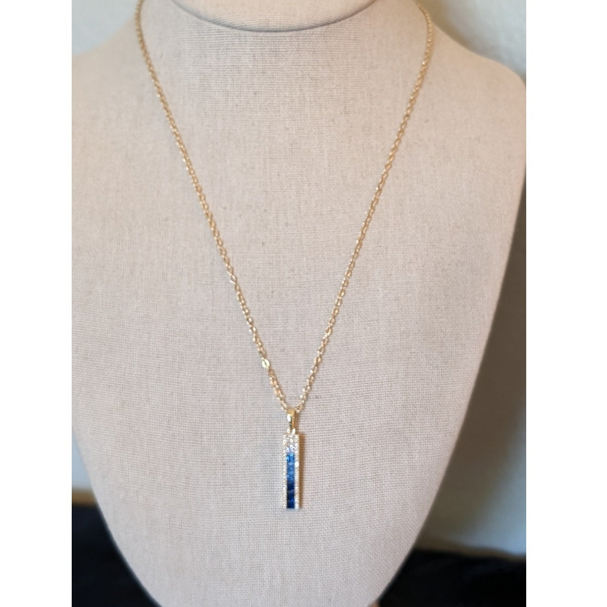 Vince Camuto Blue Ombre Channel Set Crystal Gold Tone Necklace NWOT