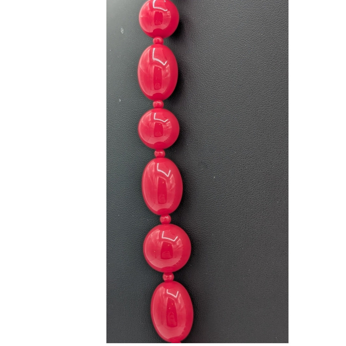 Vtg Signed OLCI 28" Long Heavy Lucite Deep Hot Pink Graduated Beaded Necklace