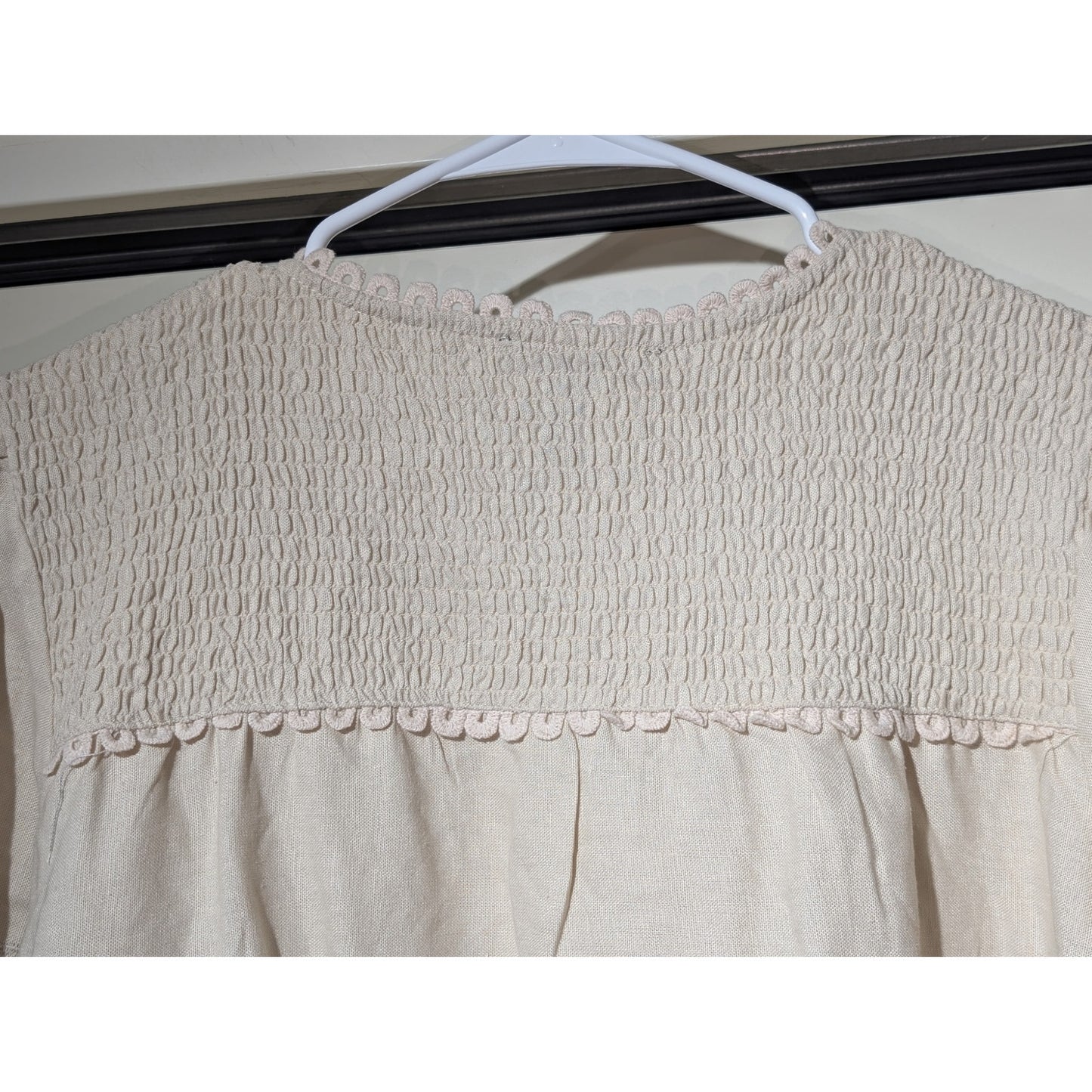 Ellen Tracy Ecru Linen Blend Smock Back Hem & Sleeve Trimmed V-Neck Crop Top L