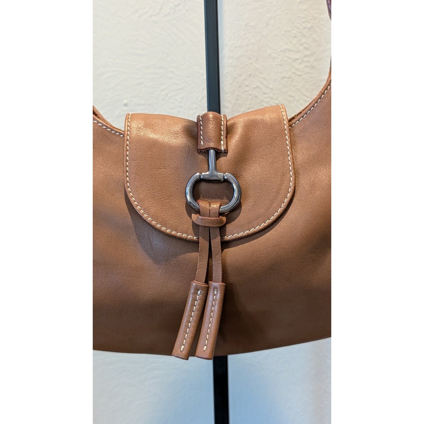 Harold's Made in Italy Genuine Soft Leather Tan Equestrian Vibe Shoulder Bag