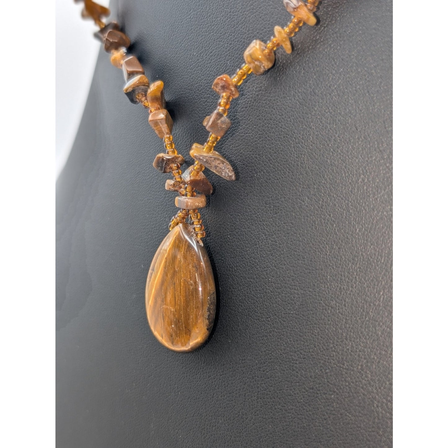 Vintage Tiger's Eye Chip Bead Pendant Barrel Clasp 17" Necklace