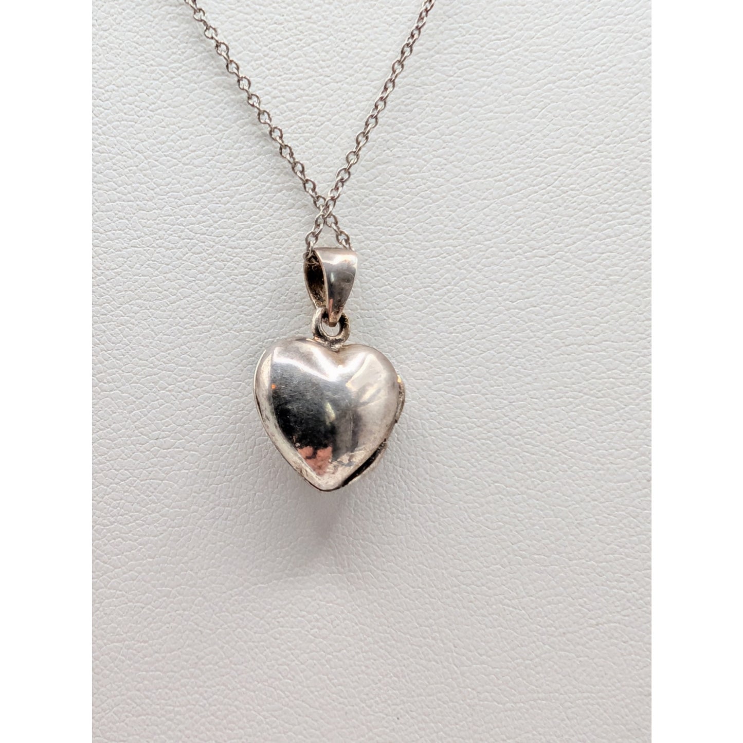 Vtg Silver Tone Cut Out Marcasite Butterfly Heart Locket Pendant Chain Necklace