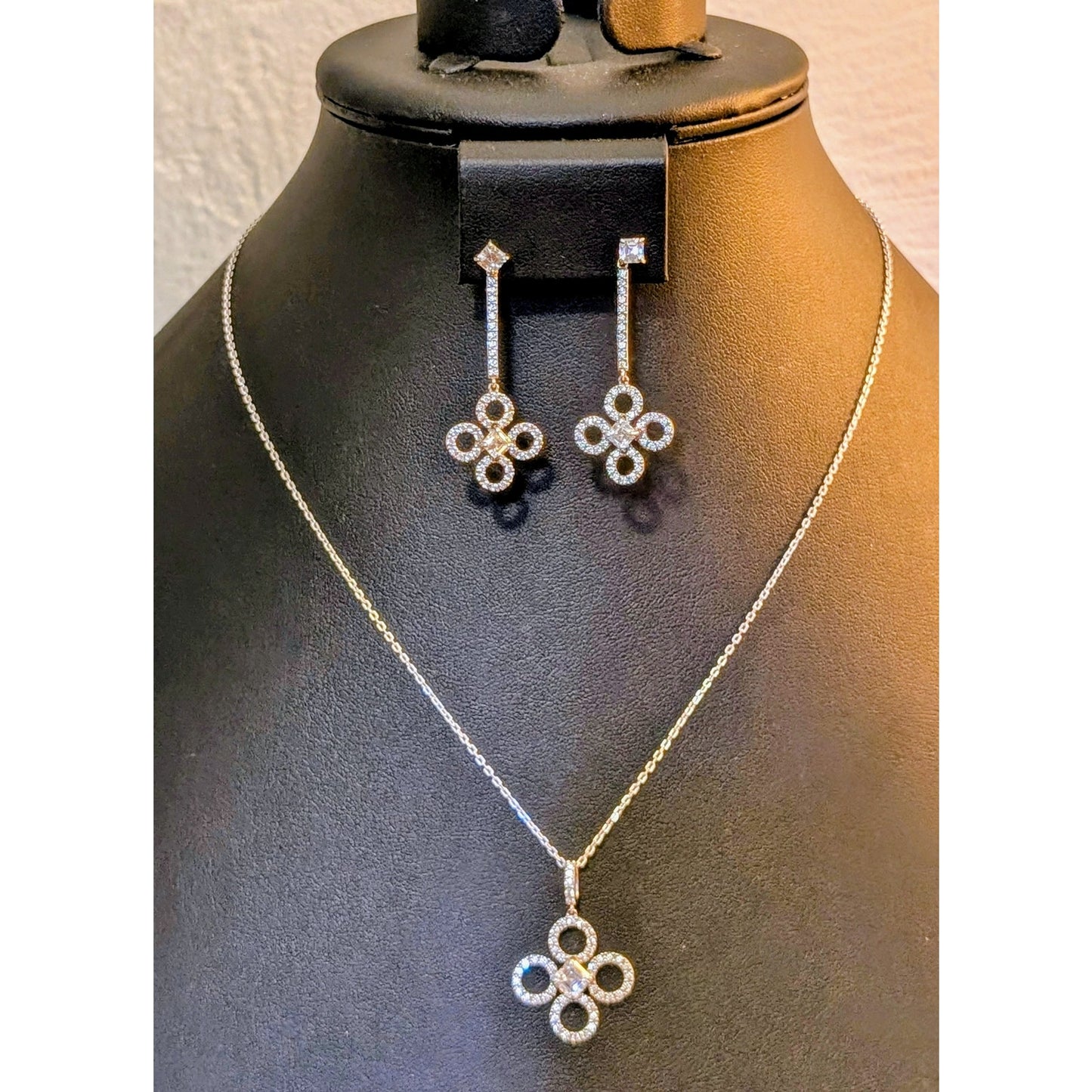 Signed Daniel K DANI 'Clover' Drop Earrings & Pendant Necklace Set