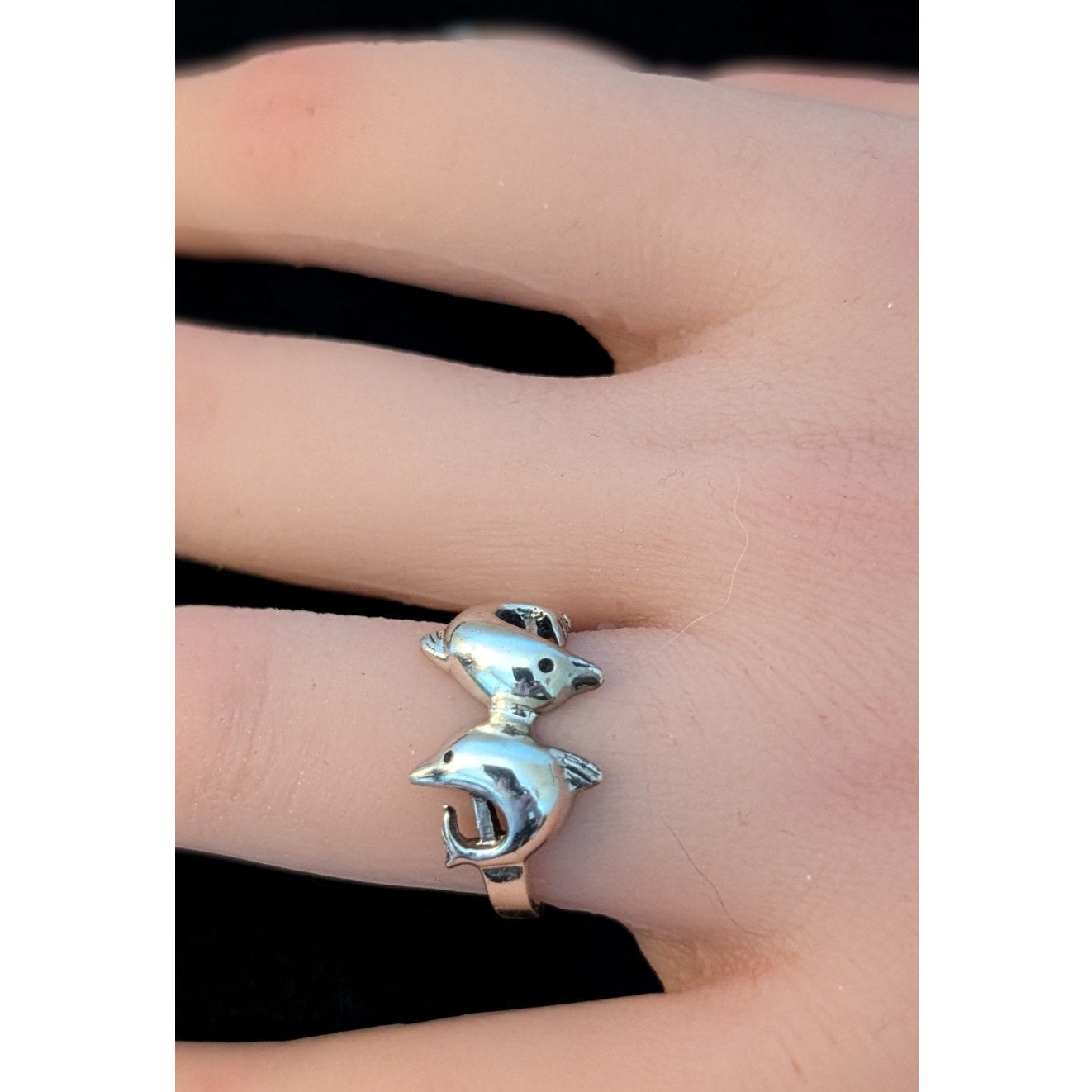 925 Sterling Silver Playful Dolphin Design Ring Size 6.75