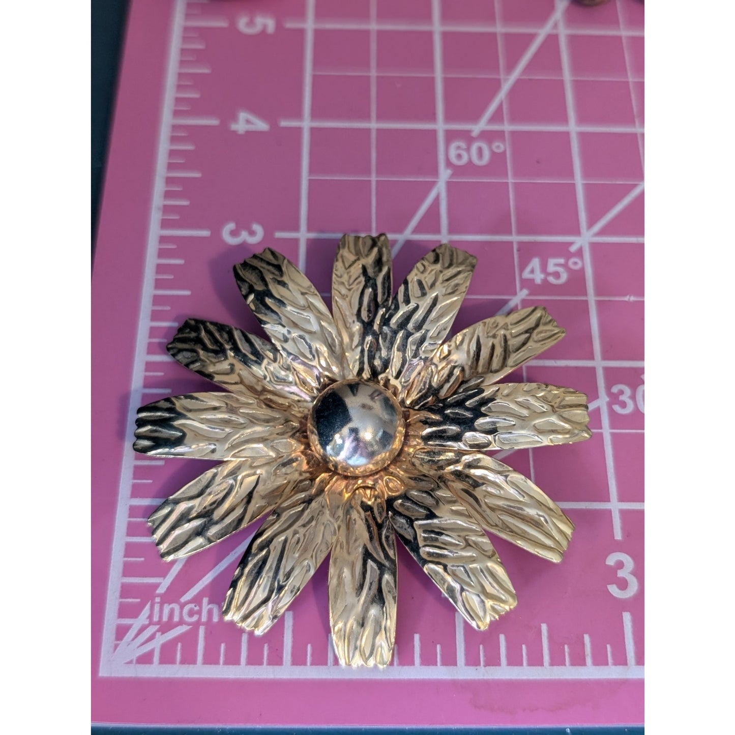 Vintage 70s Large Textured Gold Tone Long Leaf 3D Flower Brooch