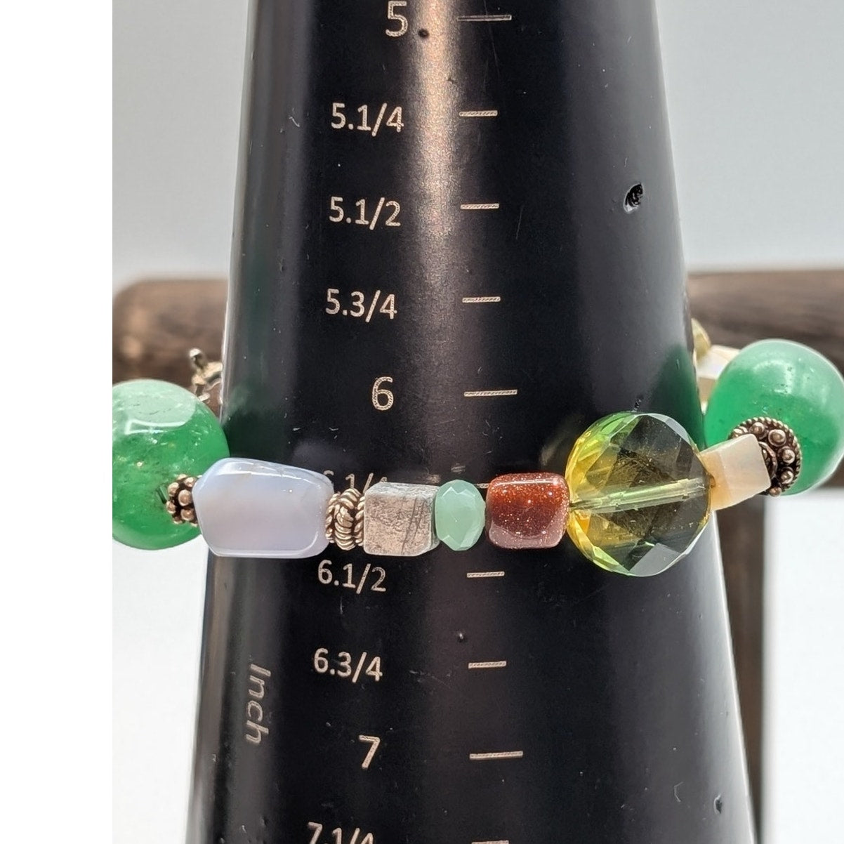 Vintage Green Glass & Crystal Agate Goldstone MOP Bead Silver Tone Bracelet
