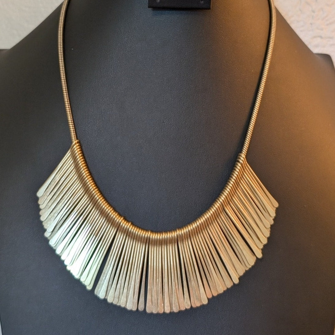 Stella & Dot Gorgeous Essential Fringe Gold Tone Statement 17-21" Necklace