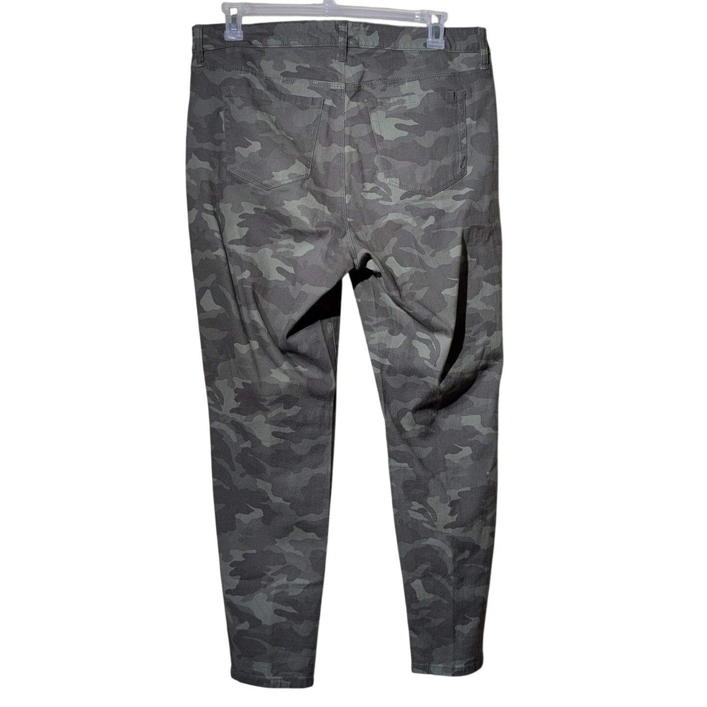 Style & Co Curvy Skinny Leg Camo Jean Womens Plus Size 16W