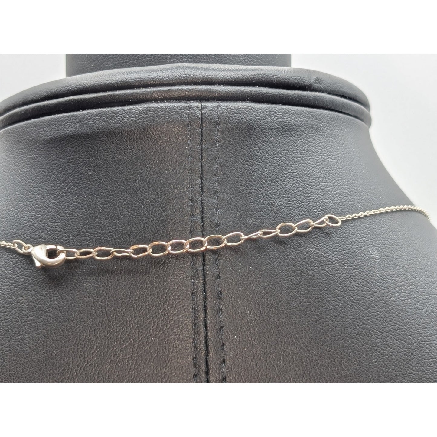 Unmarked Geometric Bead Dainty Silver Tone Chain 17.5"-19.5" Necklace