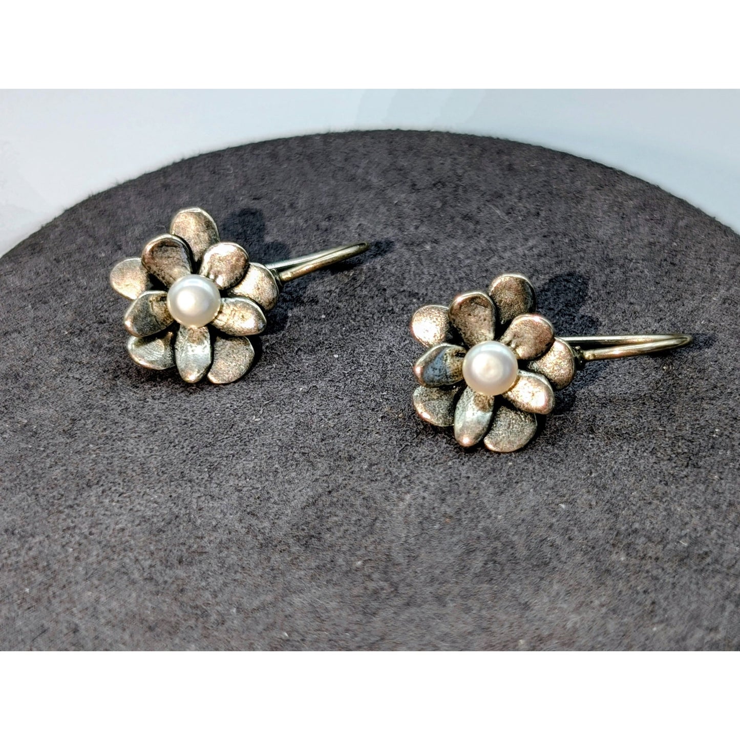 Silpada Retired 925 Sterling Silver Love Bloom Flower Drop Pearl Earrings